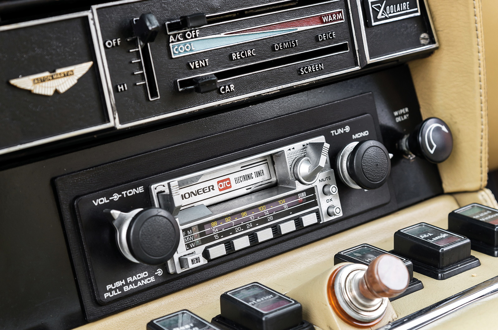 Classic & Sports Car – Advantage Aston Martin: driving the V8 Vantage