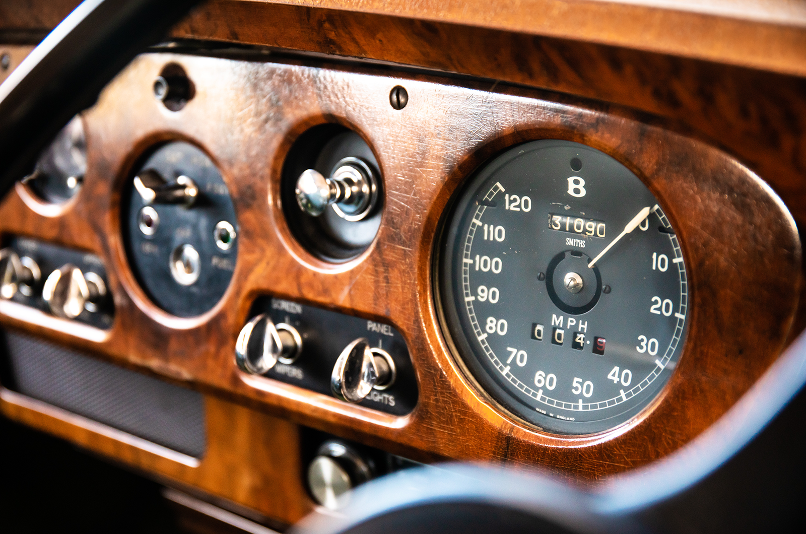 Classic &amp; Sports Car – Bentley’s heartbeat: the first and last L-series V8s