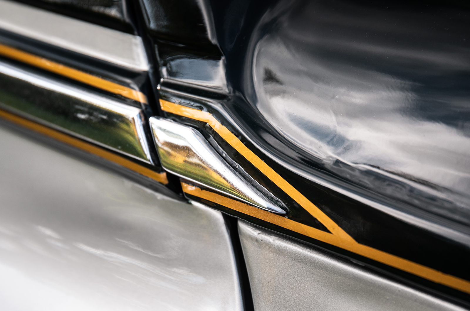 Classic &amp; Sports Car – Bentley’s heartbeat: the first and last L-series V8s