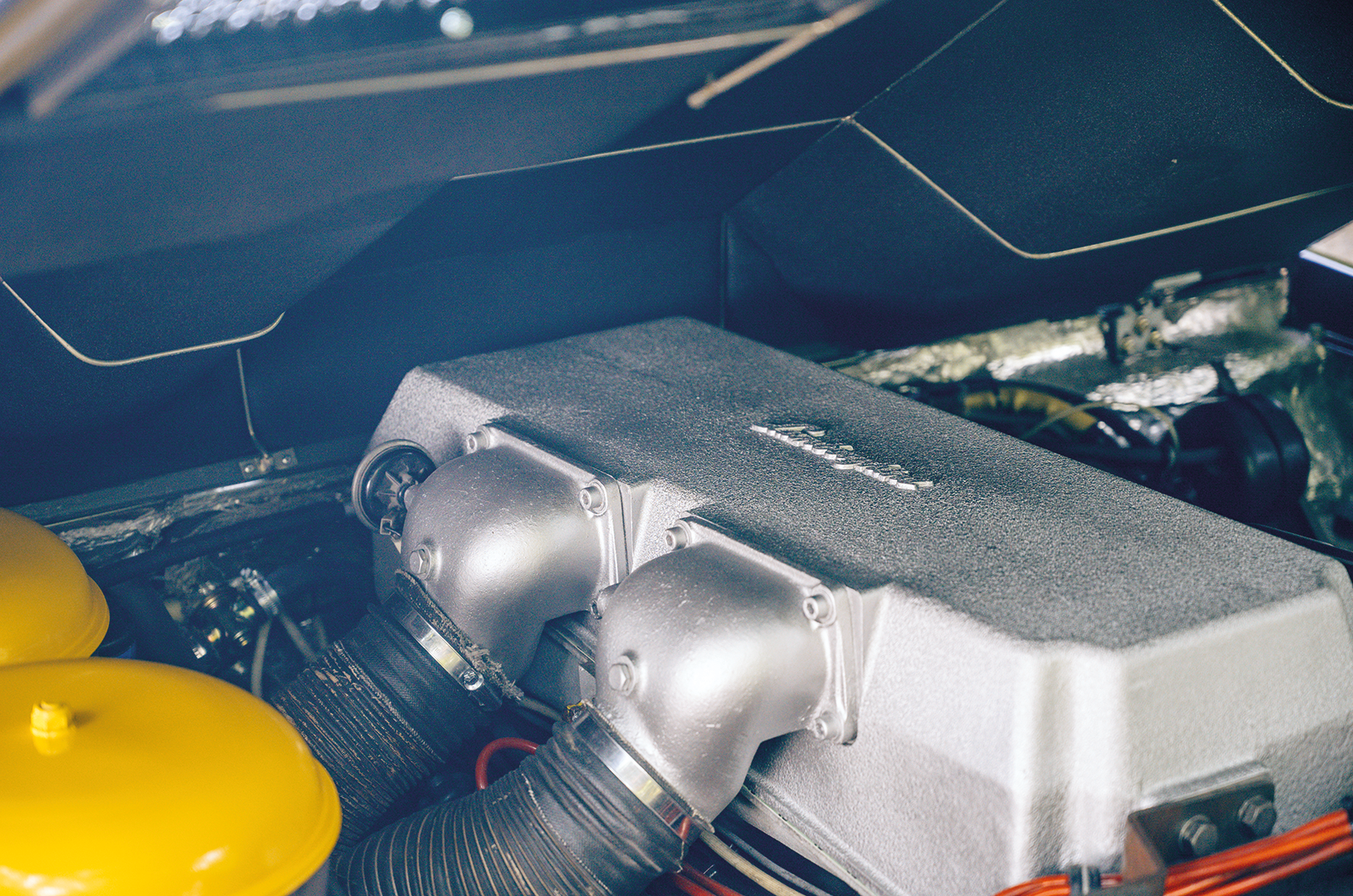 Classic & Sports Car – The Lamborghini LM002: absurd yet enchanting