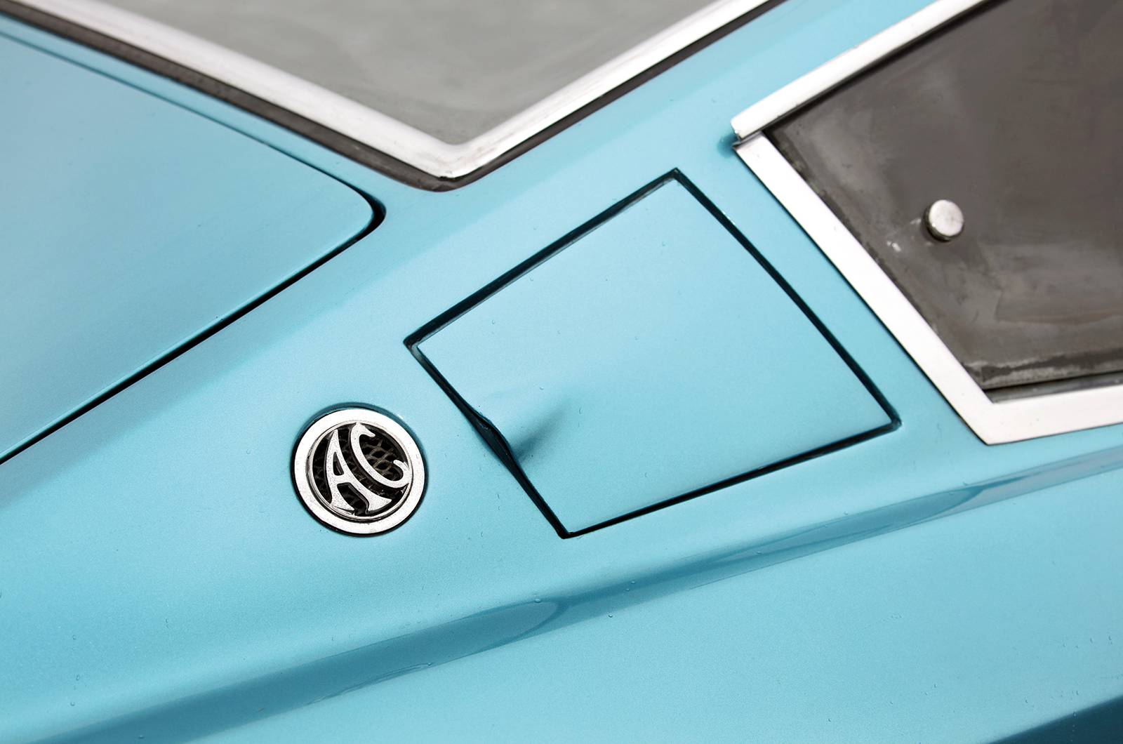 Classic & Sports Car – AC 428: a Cobra for the jet set