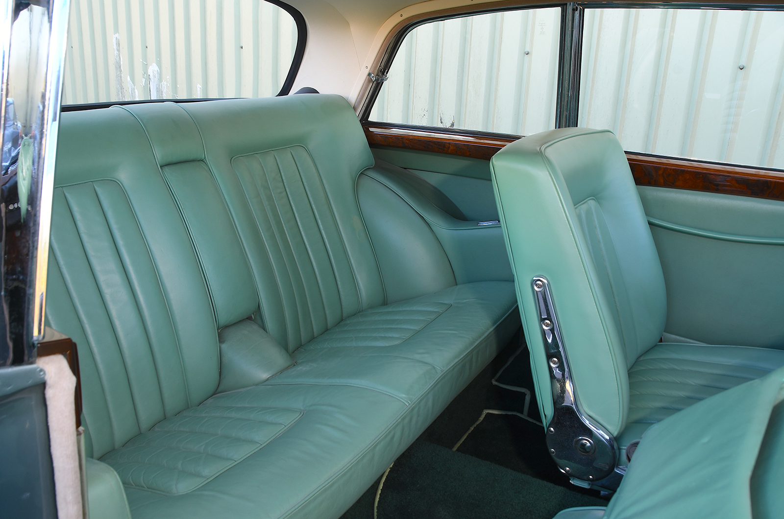 Classic & Sports Car – Transatlantic hybrids: Bristol 407, Jensen C-V8 and Gordon-Keeble GK1