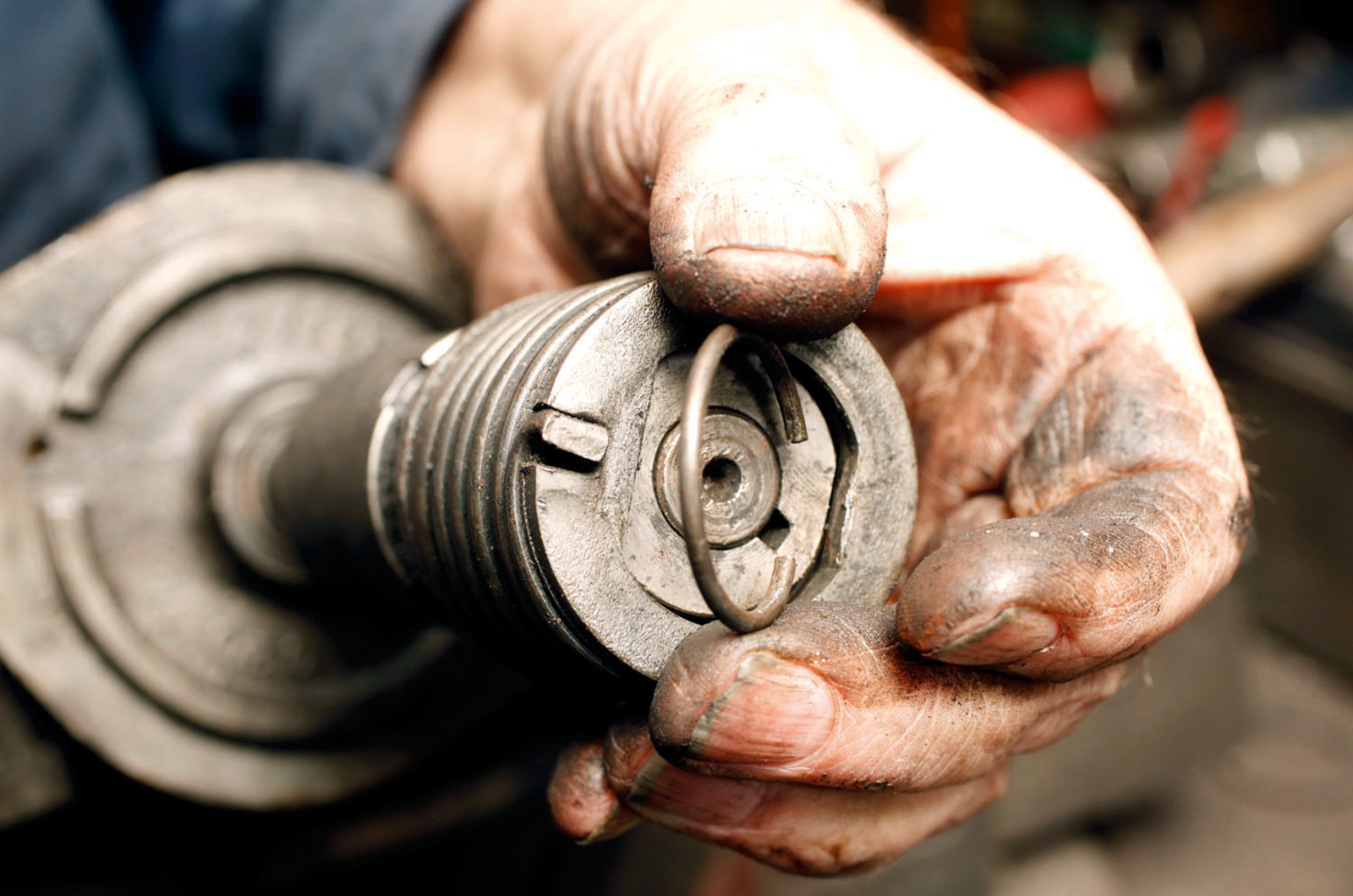 Classic & Sports Car – How to… service your classic car’s starter motor