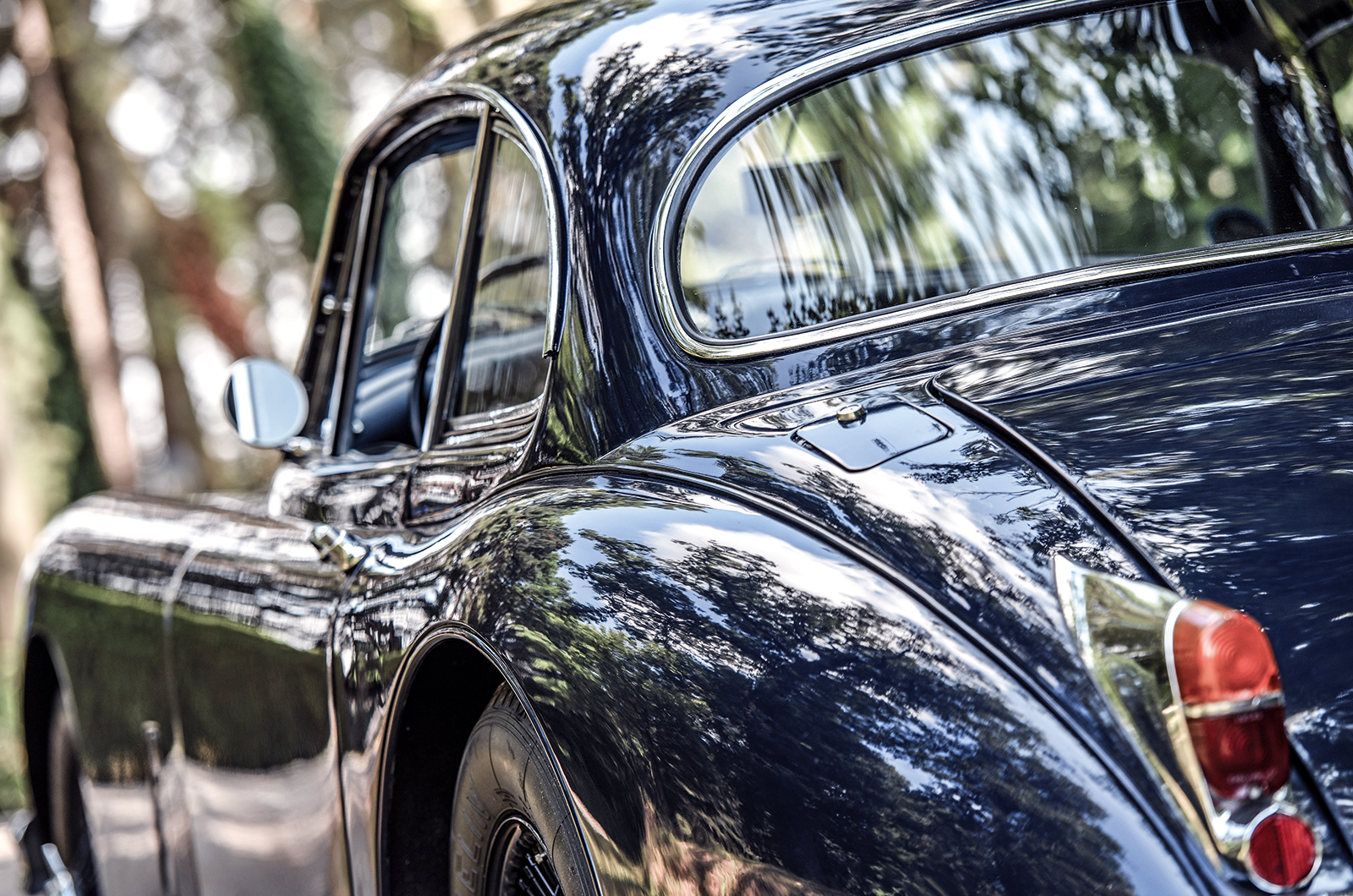 Classic & Sports Car – Jaguar XK150: the Big Cat that came home