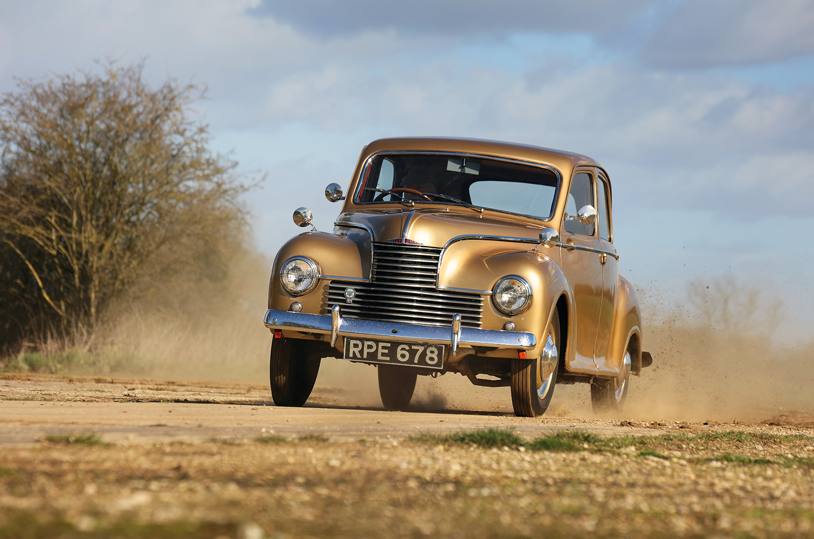 Classic & Sports Car – Going with the flow: Lancia Aprilia vs Jowett Javelin