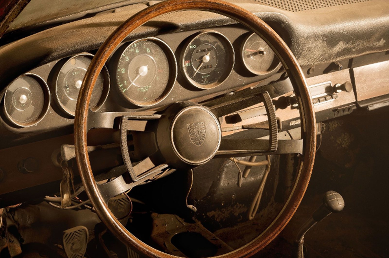 Classic & Sports Car – Barn-find revived: the last Porsche 901