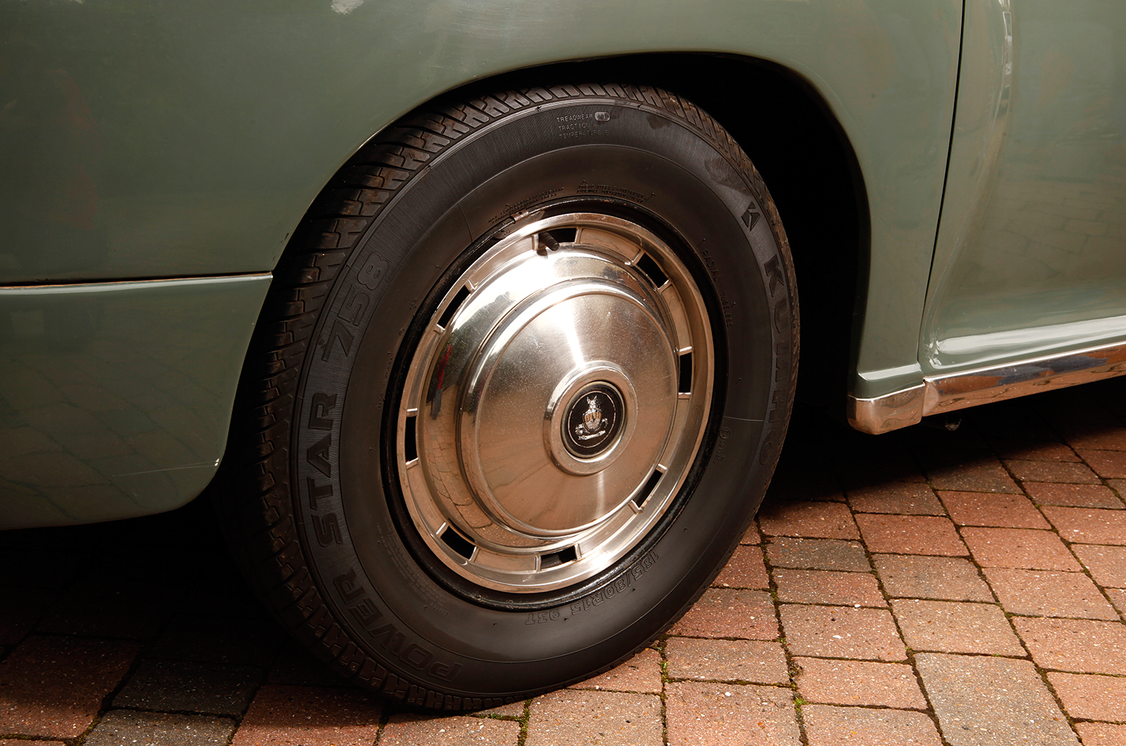 Classic & Sports Car – Guilty pleasures: Rover P4