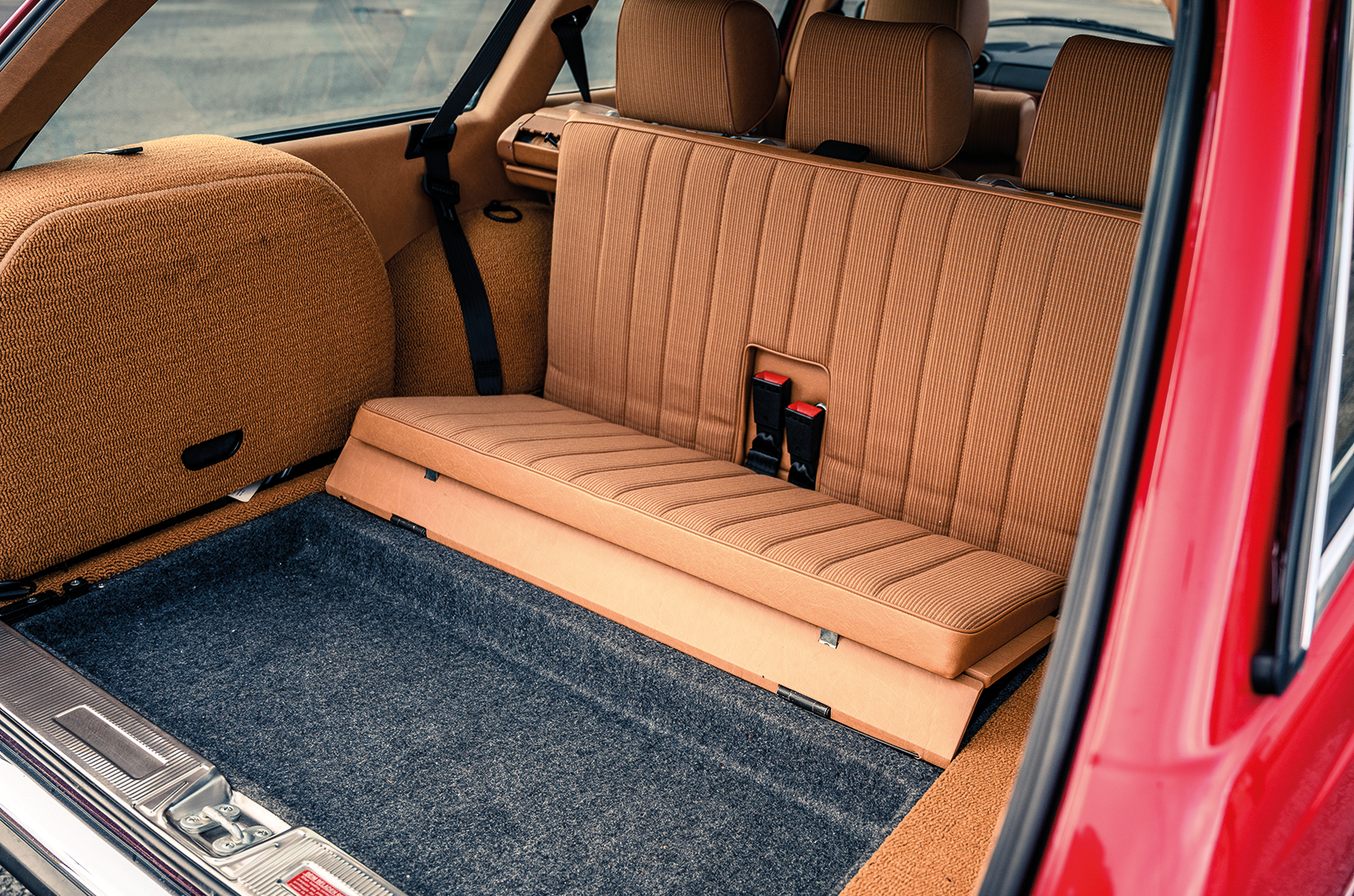 Classic & Sports Car – How Britain nearly missed Mercedes’ brilliant 230TE