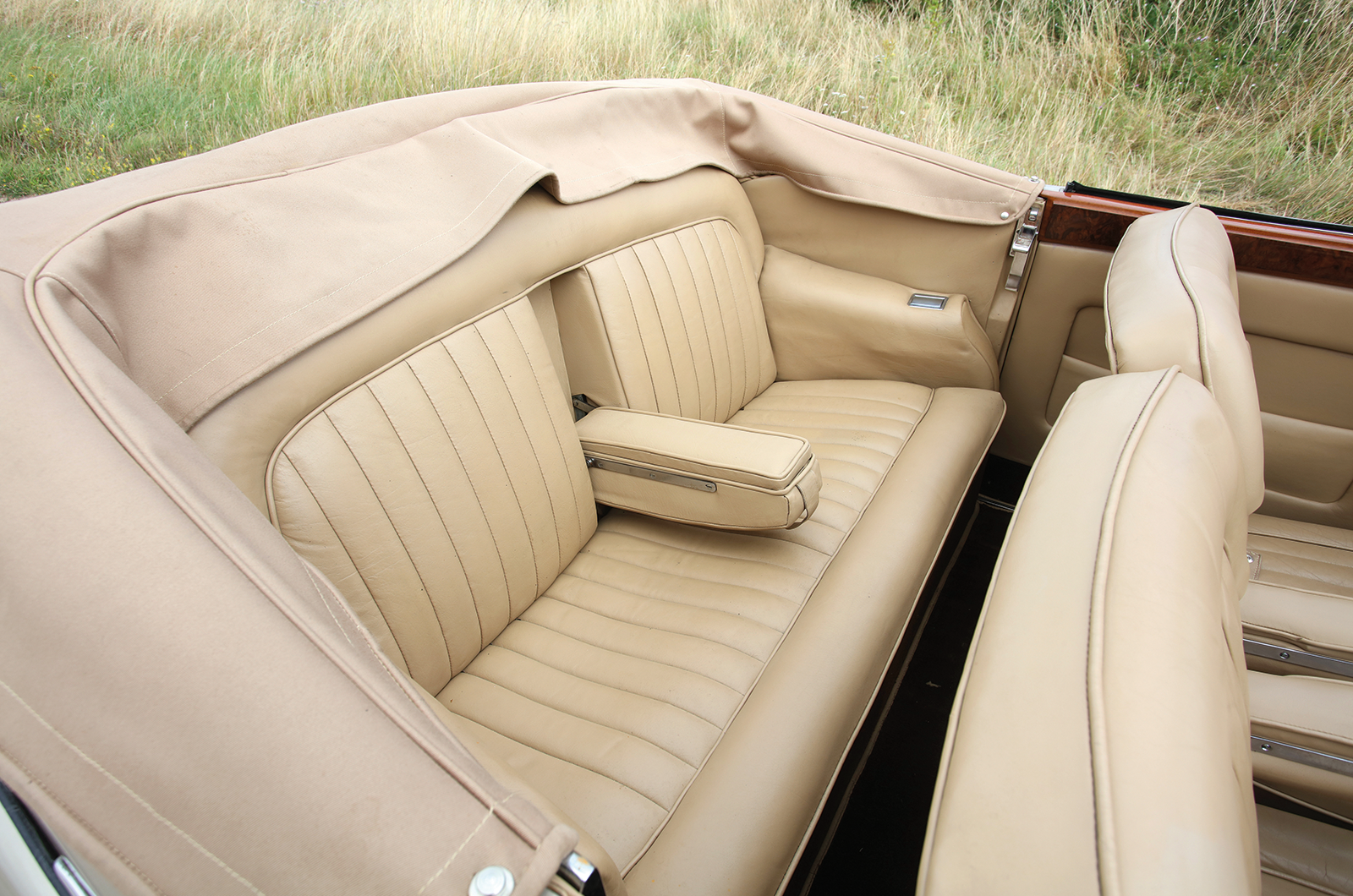Classic & Sports Car – From the past with presence: Bristol 405 vs Lagonda 3 Litre