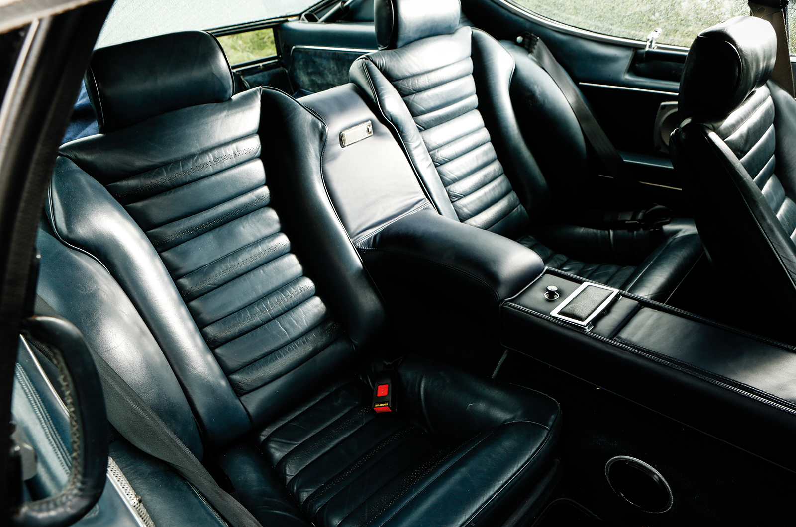 Practical performance: Lamborghini Espada vs Maserati Indy vs Ferrari 365GT4 2+2