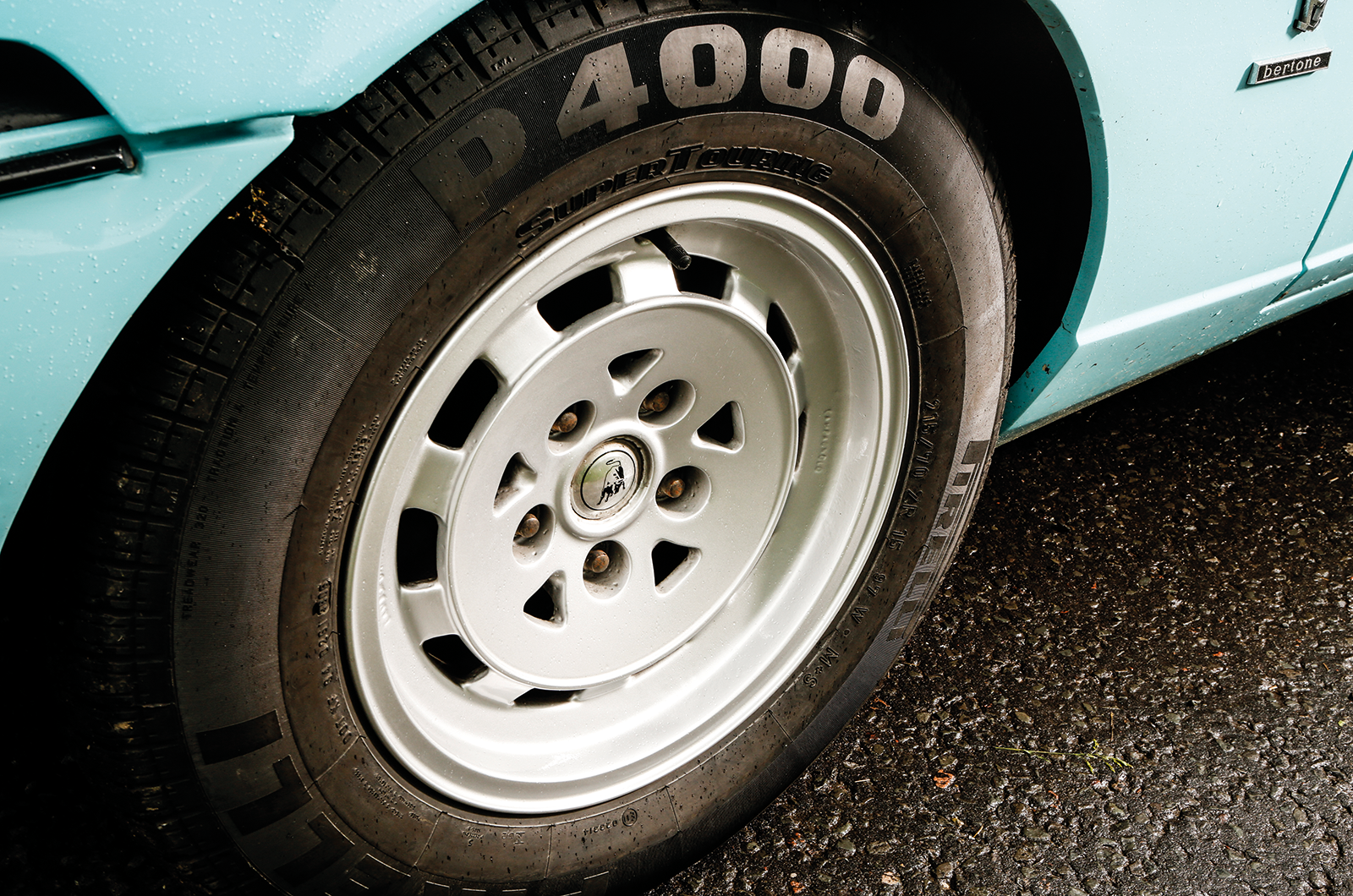 Practical performance: Lamborghini Espada vs Maserati Indy vs Ferrari 365GT4 2+2