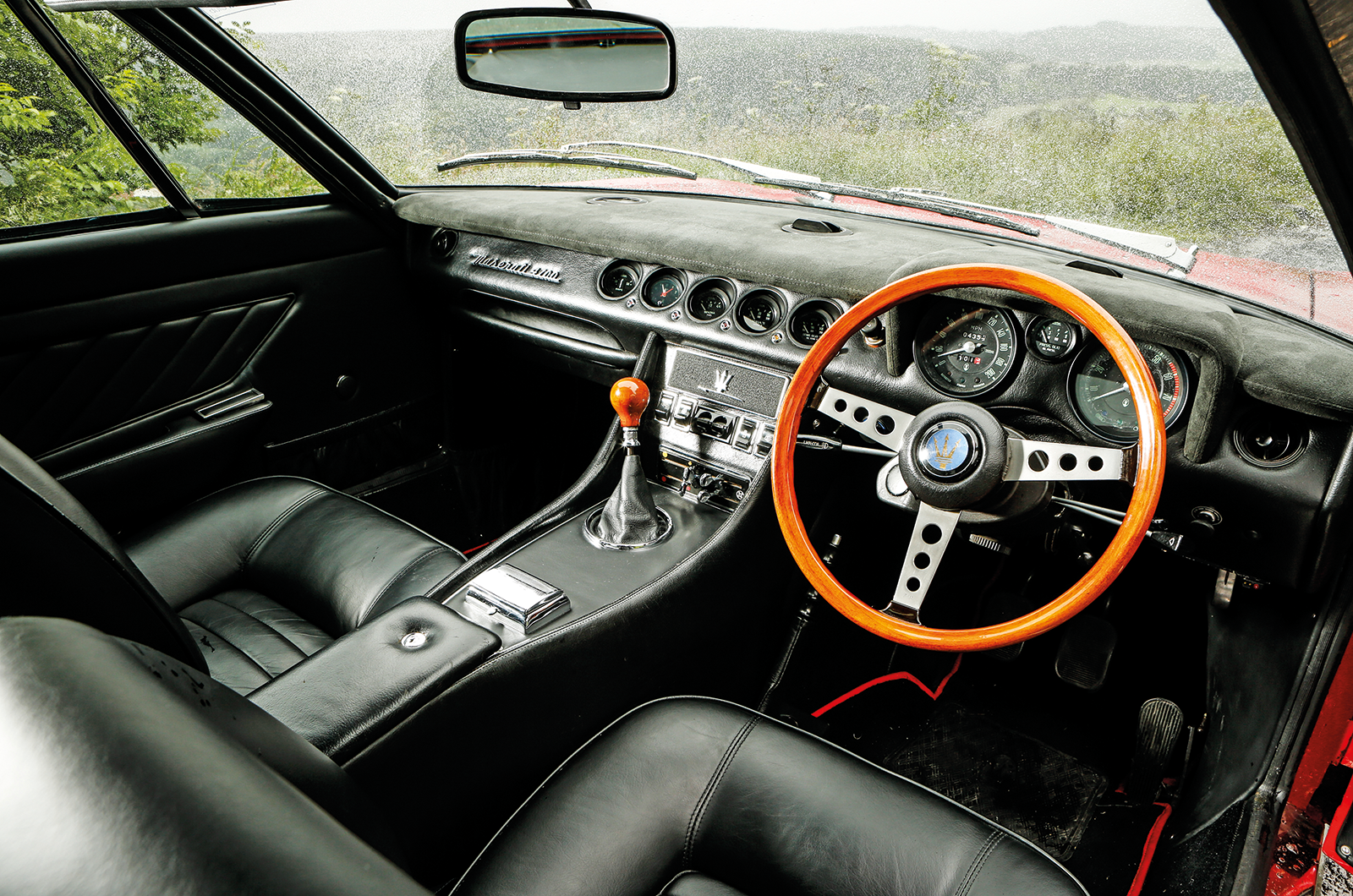 Practical performance: Lamborghini Espada vs Maserati Indy vs Ferrari 365GT4 2+2