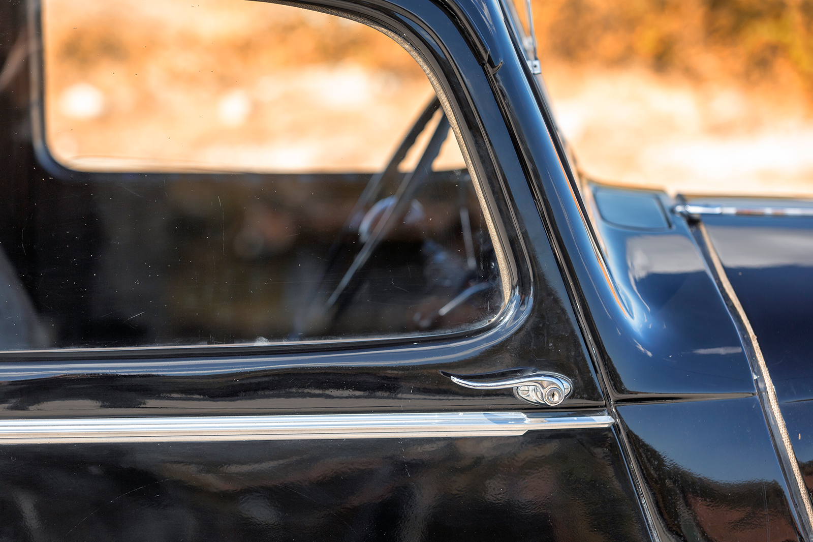 Classic & Sports Car – Why this is no ordinary Citroën Traction Avant