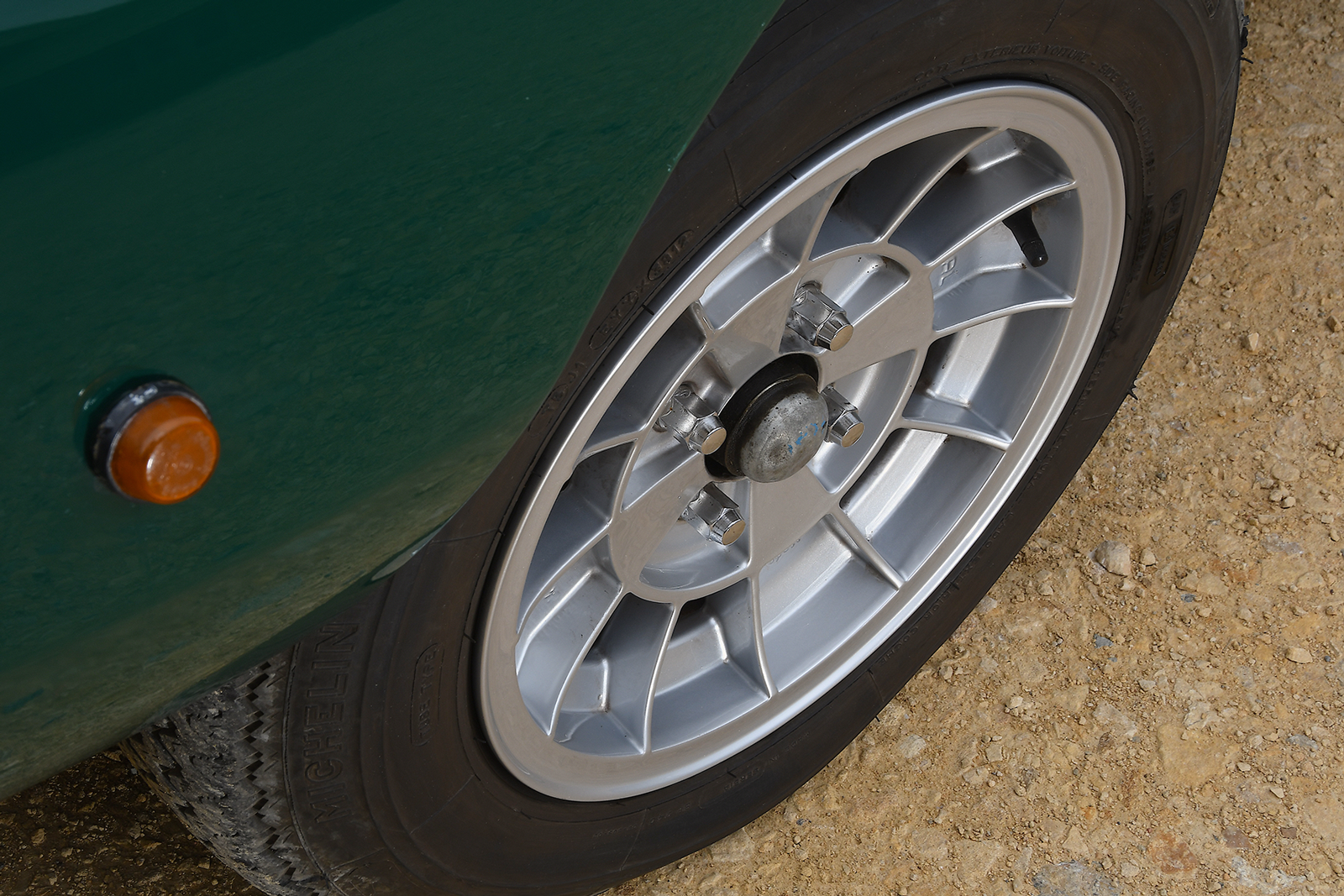 Classic & Sports Car – Recapturing a much-loved Alfa Romeo Spider