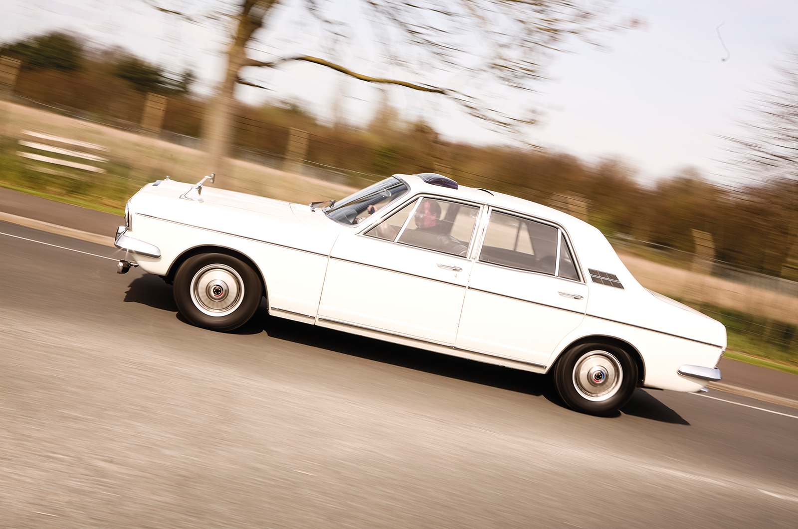 Classic & Sports Car – Battle for the boardroom: Austin 3 Litre vs Ford Executive vs Vauxhall Viscount