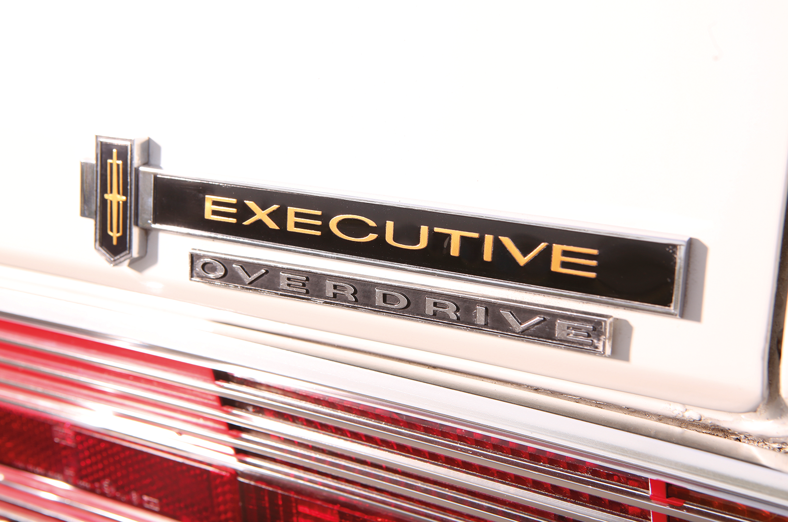 Classic & Sports Car – Battle for the boardroom: Austin 3 Litre vs Ford Executive vs Vauxhall Viscount