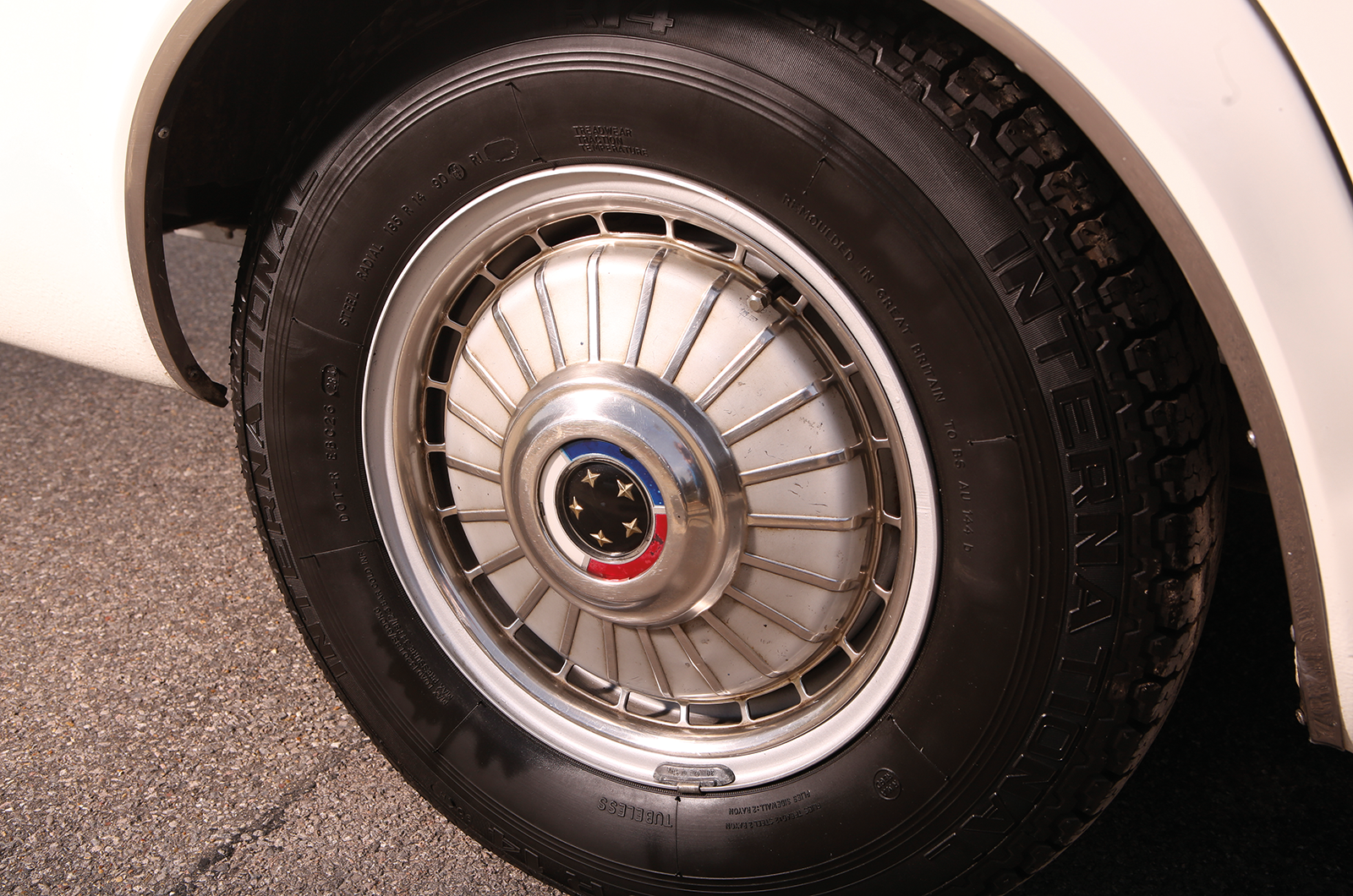 Classic & Sports Car – Battle for the boardroom: Austin 3 Litre vs Ford Executive vs Vauxhall Viscount