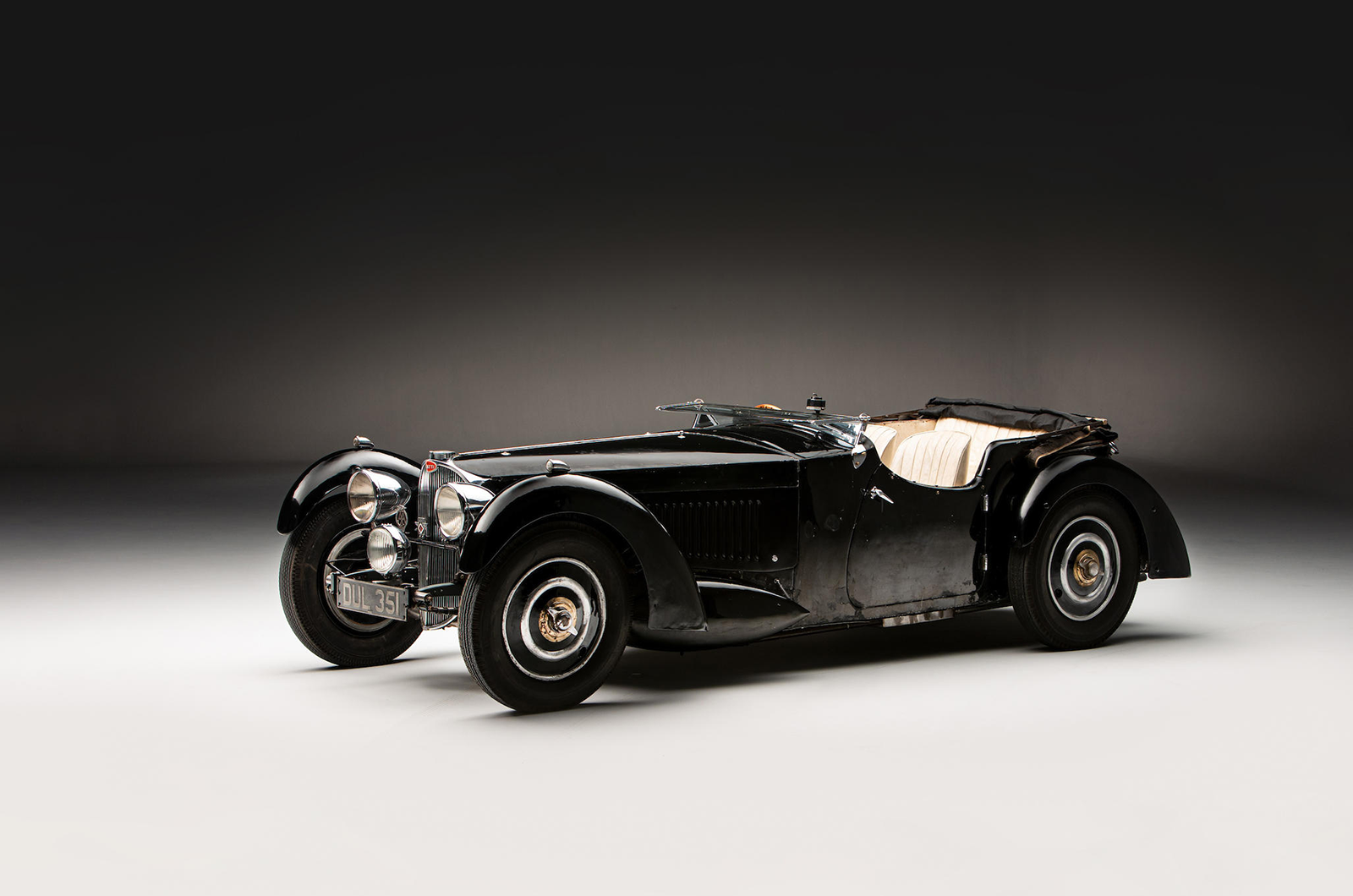 Classic & Sports Car – Bugatti Type 57S: Molsheim’s missing link