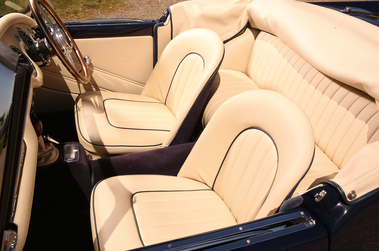 Classic & Sports Car – The comeback kid: Daimler SP250 restoration