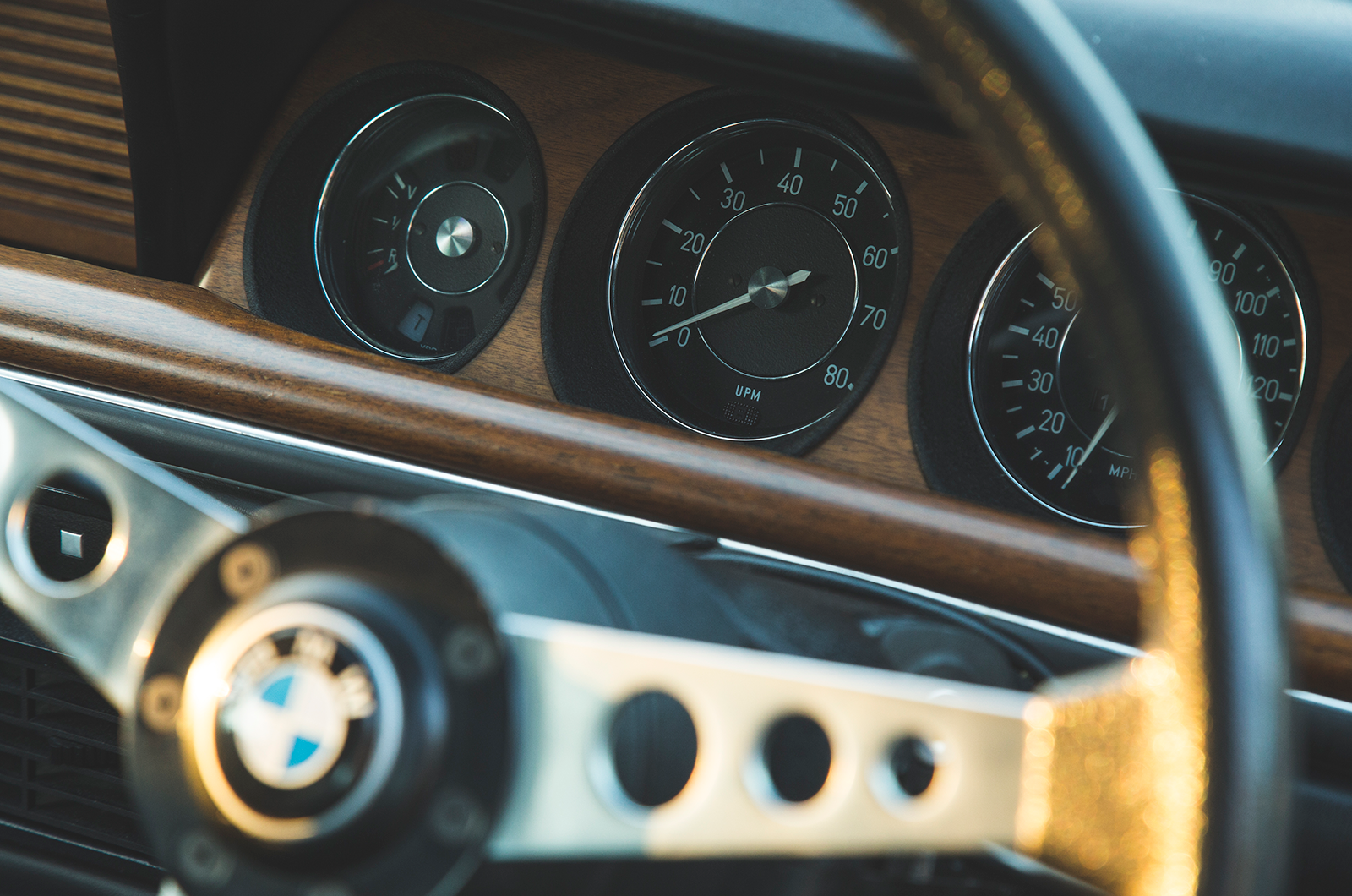 Classic & Sports Car – Putting Munich on the map: BMW 2002 and 3.0 CSL