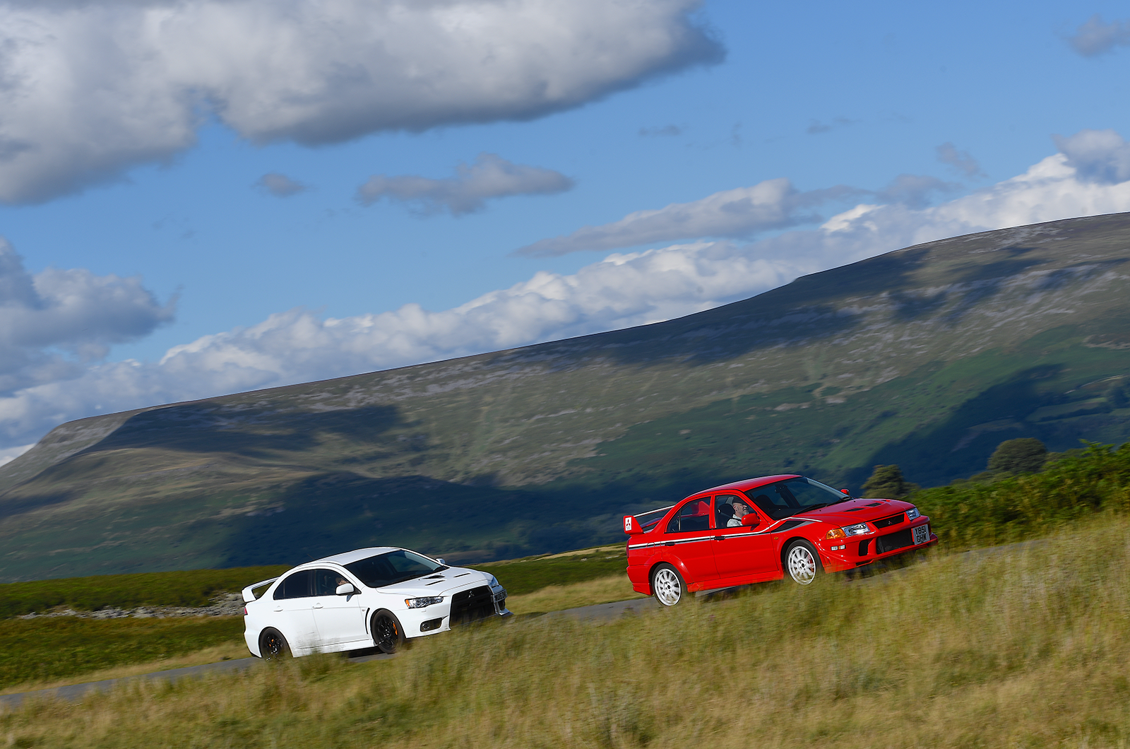 Classic & Sports Car – Signing off in style: Mitsubishi Lancer Evolution VI vs Evolution X