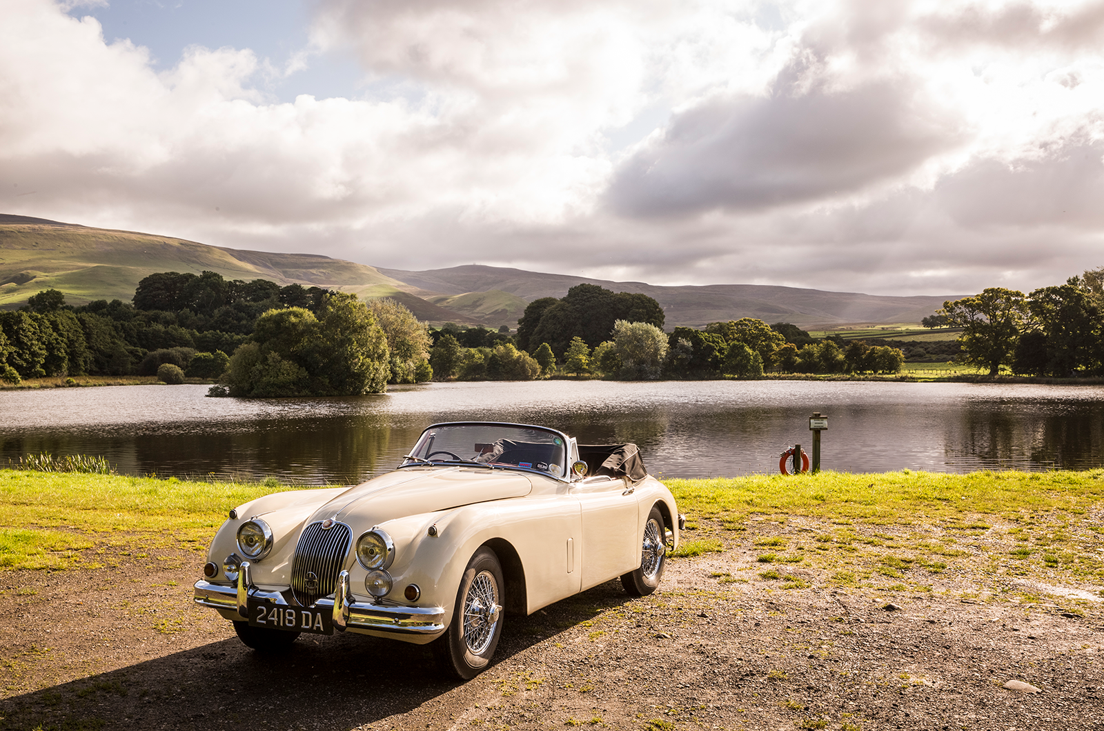 Classic & Sports Car – The £300 Jaguar XK150 that’s become a lifelong friend