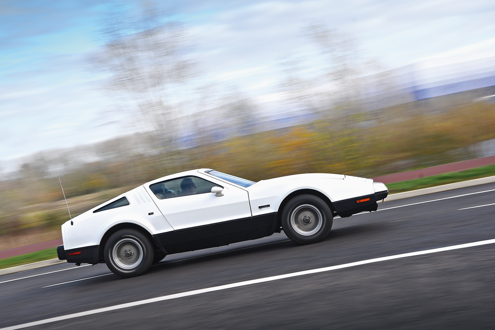 Classic & Sports Car – Future shockers: De Lorean DMC-12 and Bricklin SV-1