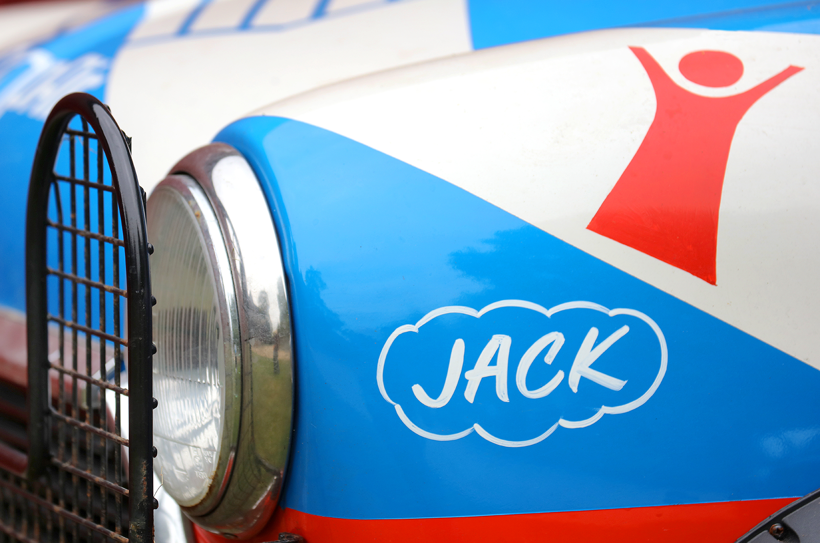 Classic & Sports Car – 60,000 miles around the world in Minis