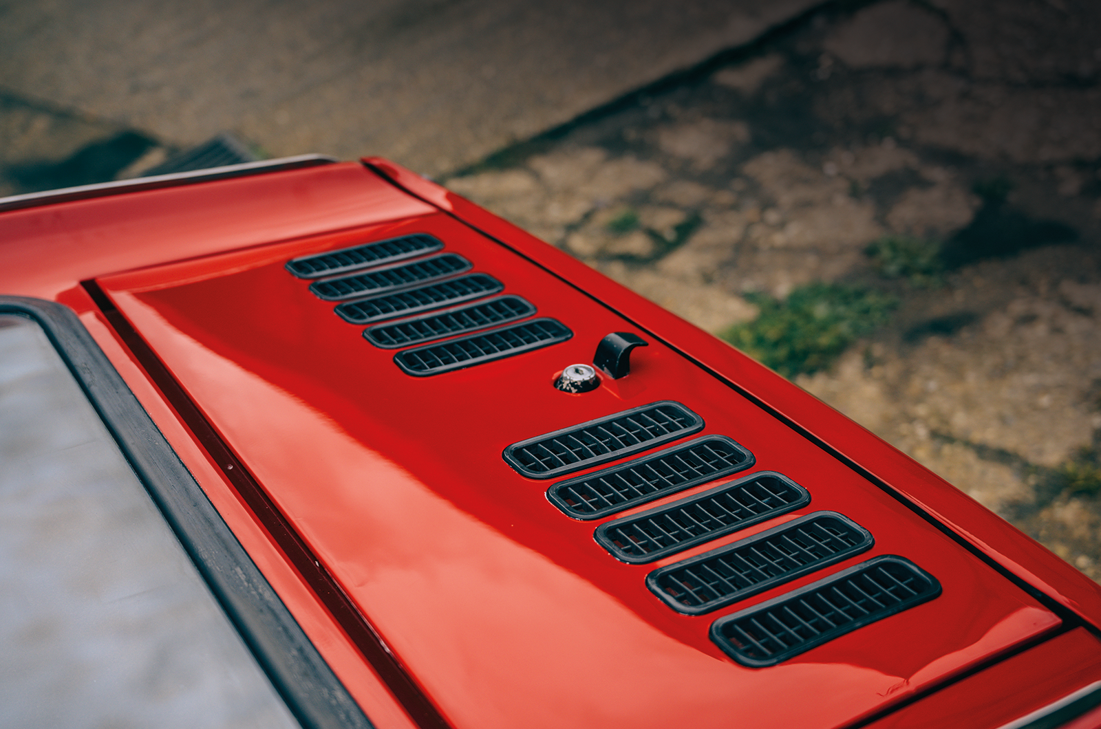 Classic & Sports Car – Lombardi Grand Prix: supercar in miniature