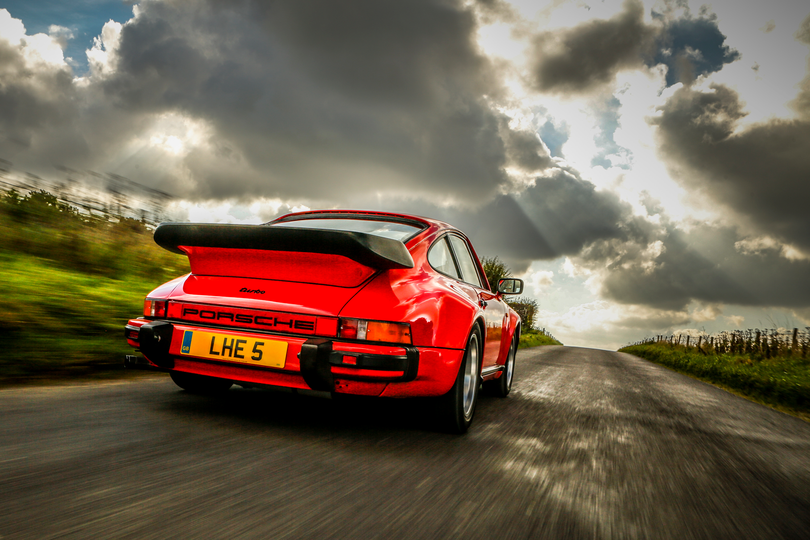 Classic & Sports Car – Wild bunch: Saab 99 vs Porsche 911 vs BMW 2002