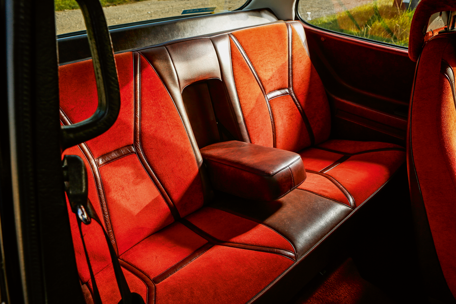 Classic & Sports Car – Wild bunch: Saab 99 vs Porsche 911 vs BMW 2002