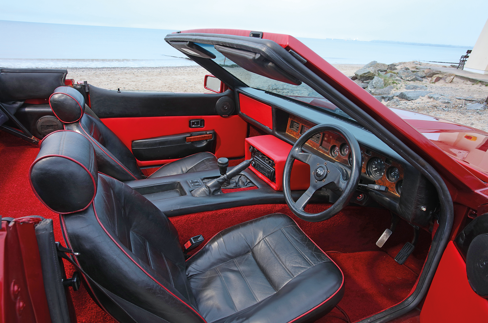 Classic & Sports Car – Roll of thunder: TVR 350i vs TVR Chimaera 400