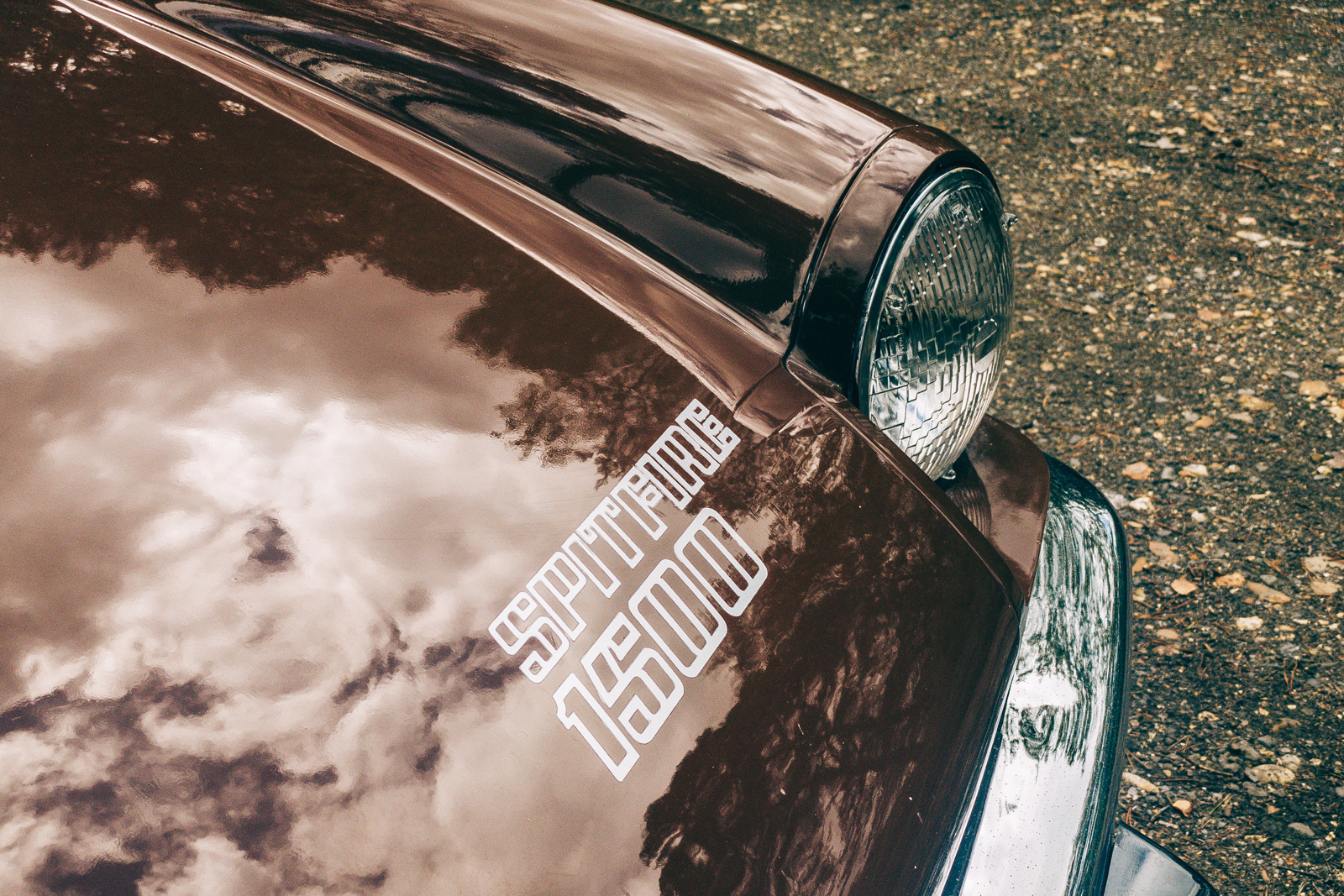 Classic & Sports Car – Shared heart: MG Midget 1500 vs Triumph Spitfire 1500