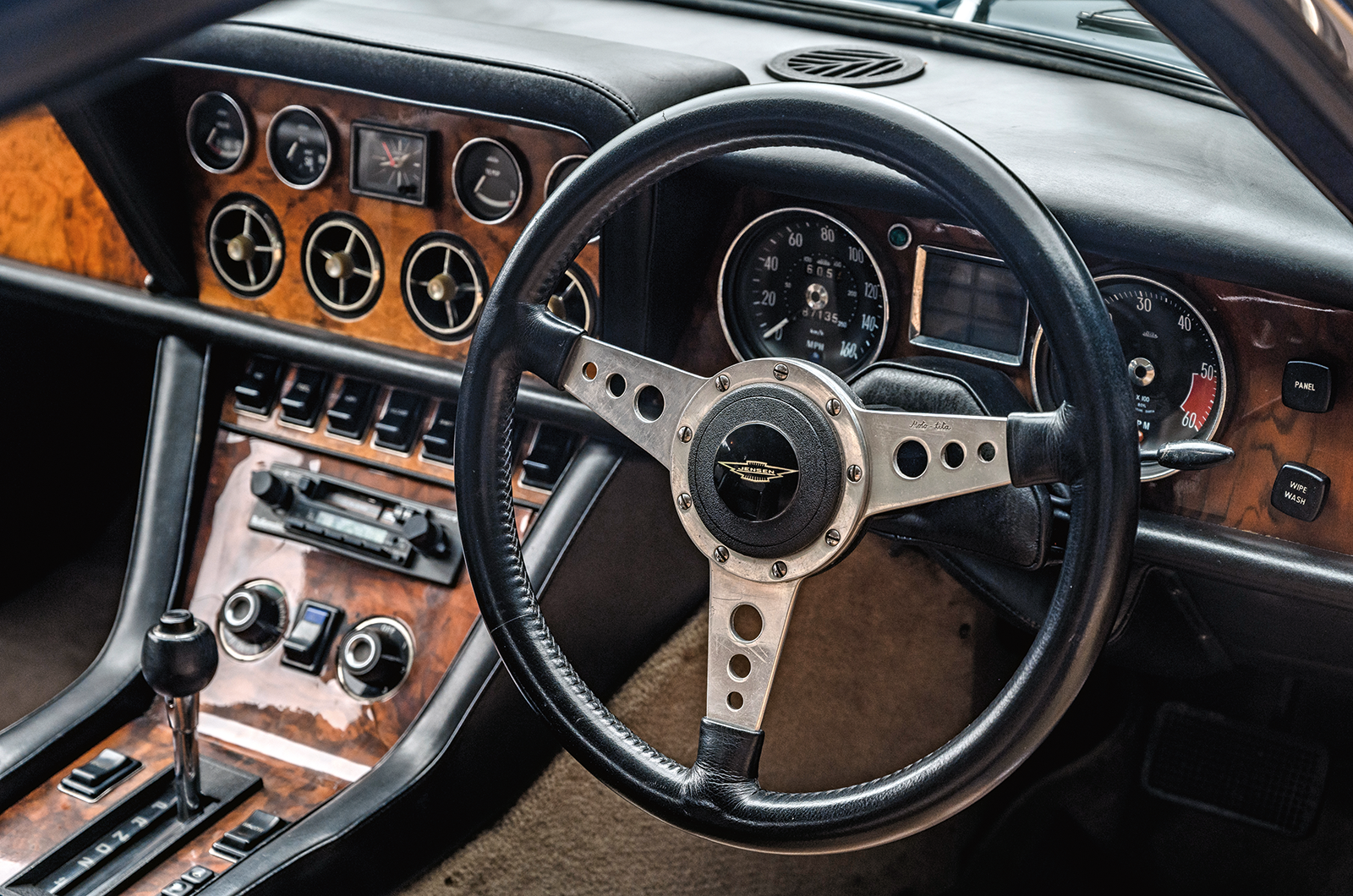 Classic & Sports Car – Driving the cars of The Saint: Volvo P1800, Jaguar XJ-S, Jensen Interceptor and Volvo C70