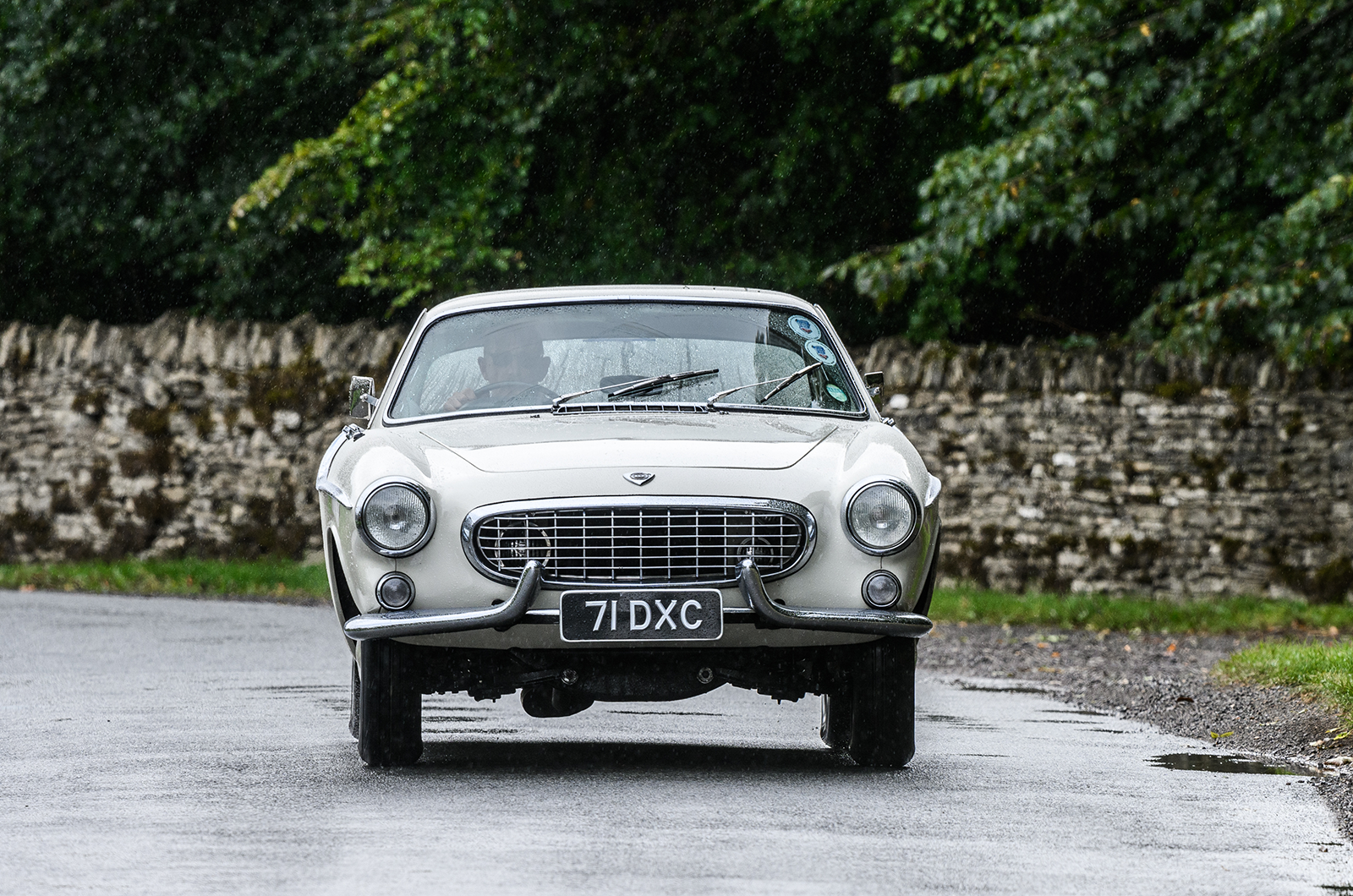 Classic & Sports Car – Driving the cars of The Saint: Volvo P1800, Jaguar XJ-S, Jensen Interceptor and Volvo C70