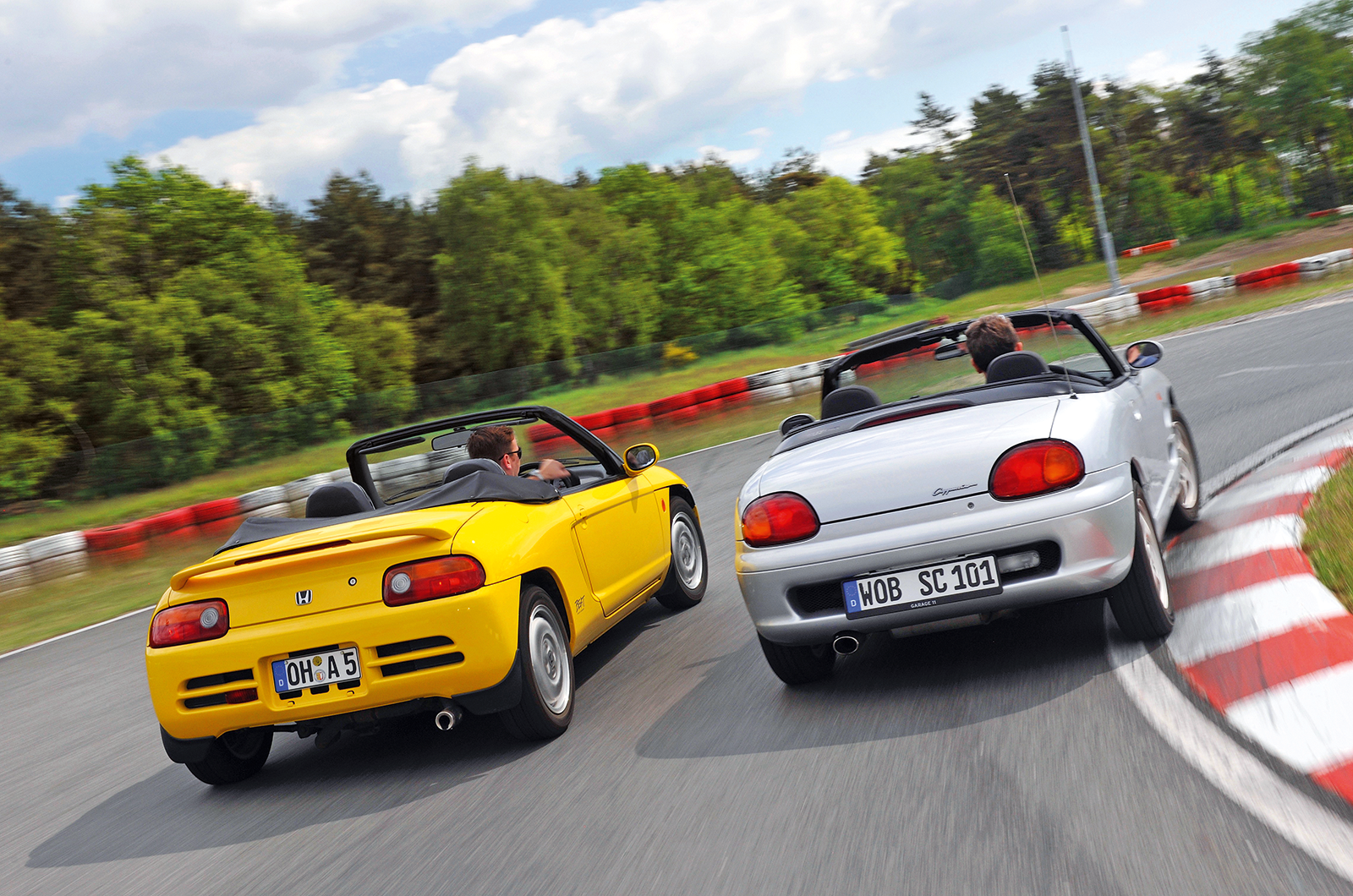 Classic & Sports Car – Tiddlers on test: Suzuki Cappuccino vs Honda Beat