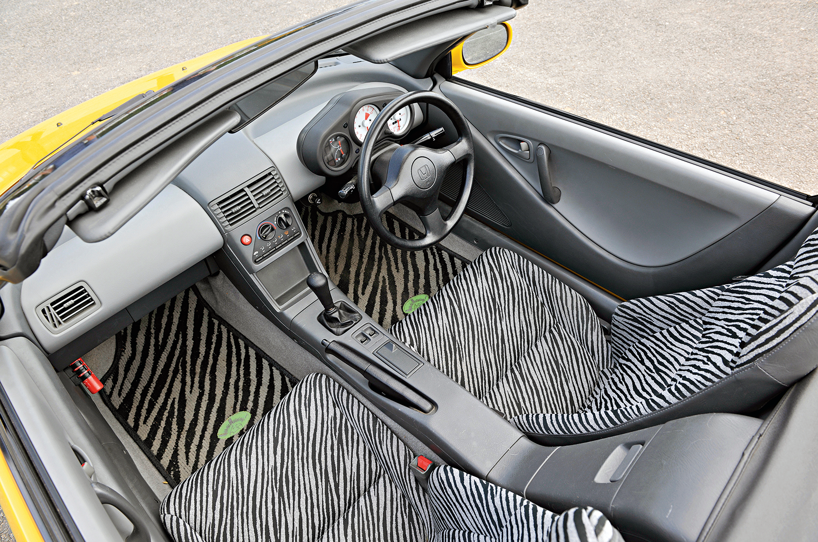 Classic & Sports Car – Tiddlers on test: Suzuki Cappuccino vs Honda Beat