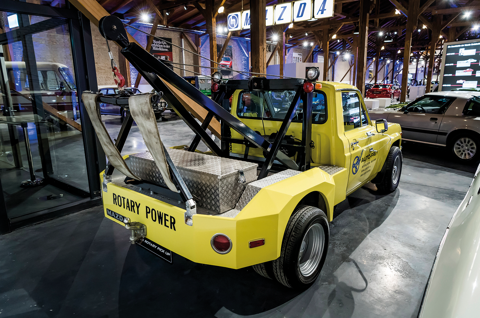 Classic & Sports Car – Classic shrine: Automobil Museum Frey