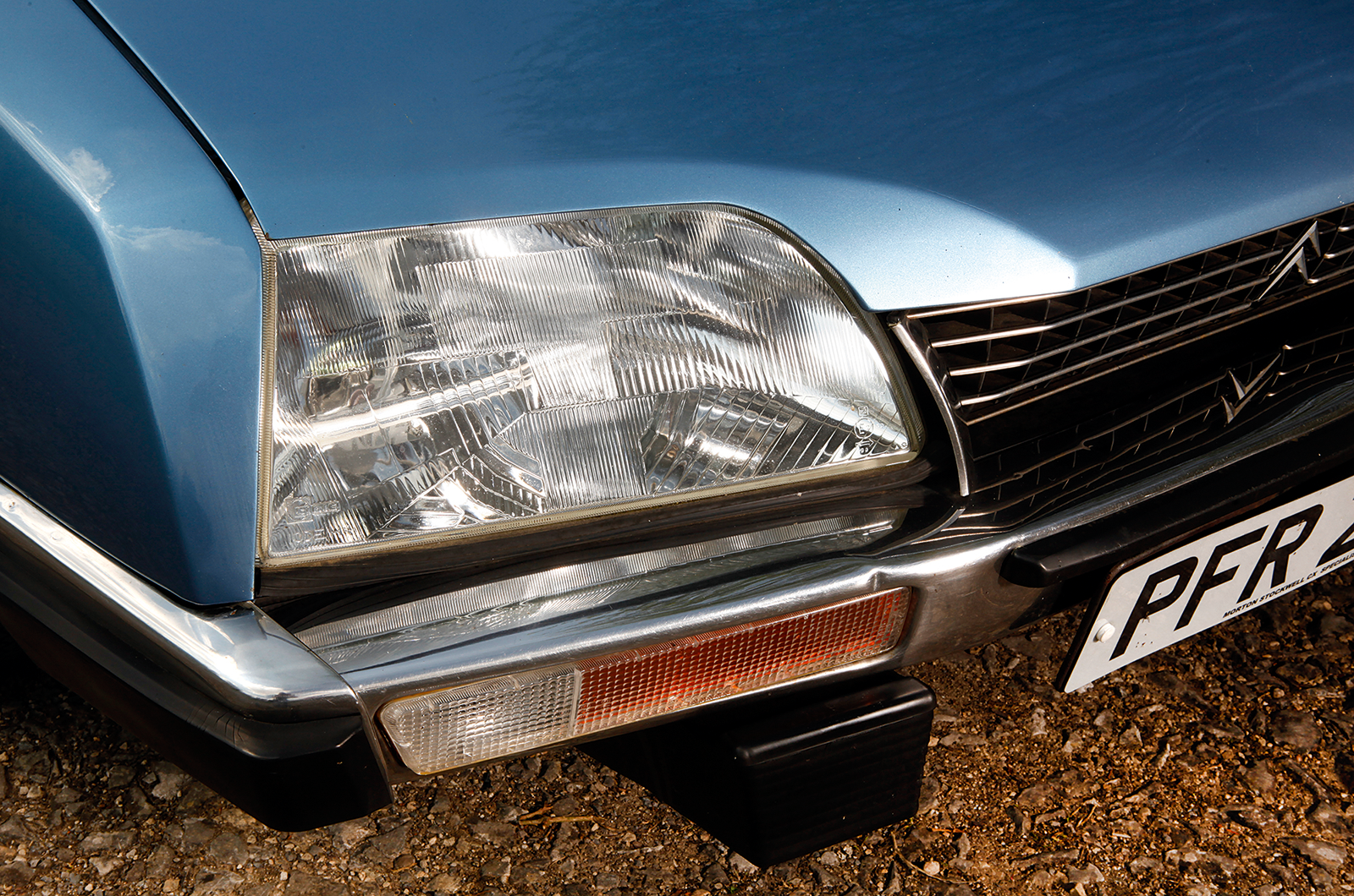 Classic & Sports Car – From the left field: Citroën CX vs Lancia Beta vs Princess vs Saab 99