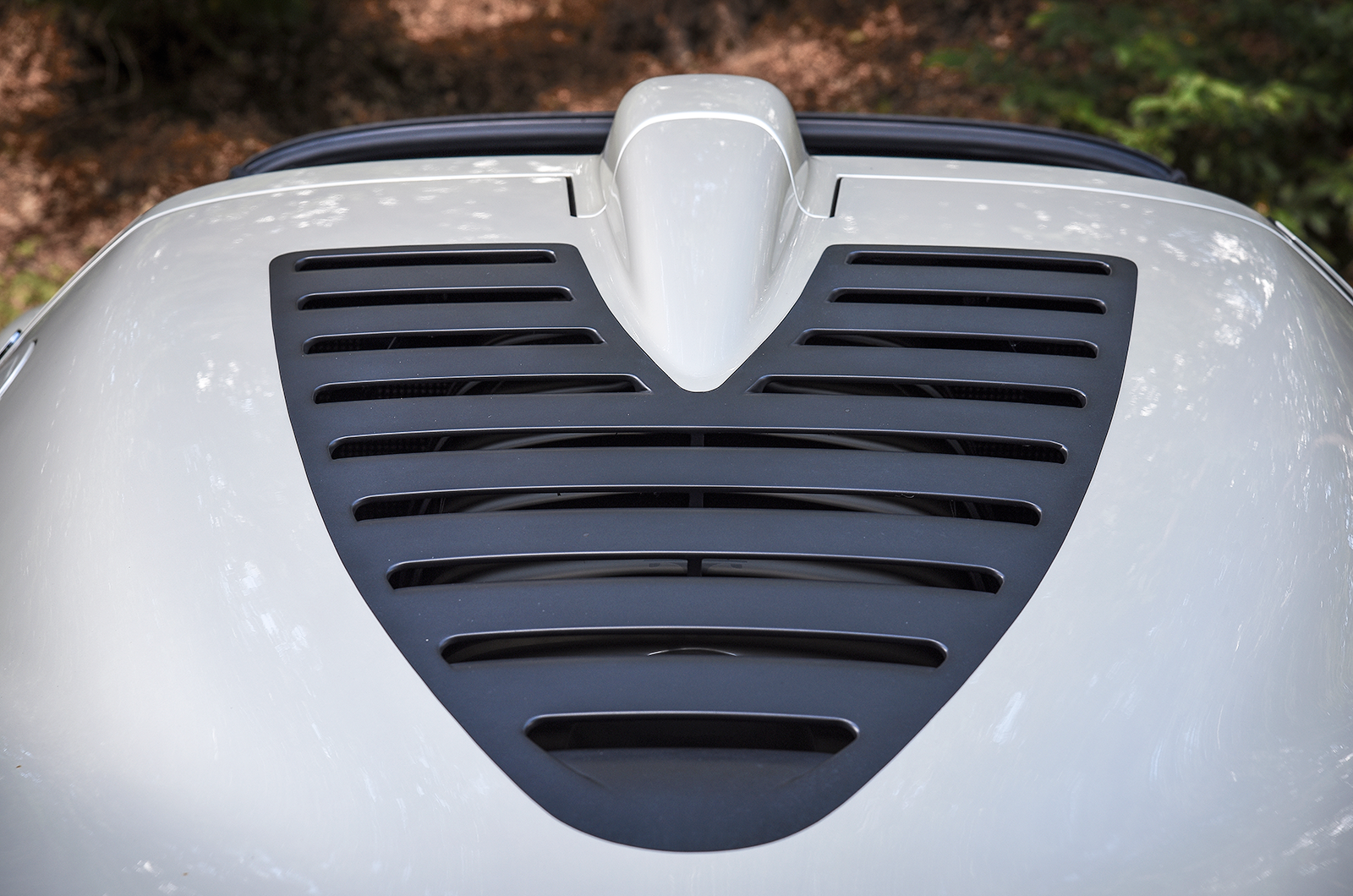 Classic & Sports Car –  Is it time the Maserati MC12 emerged from its sibling’s shadow?