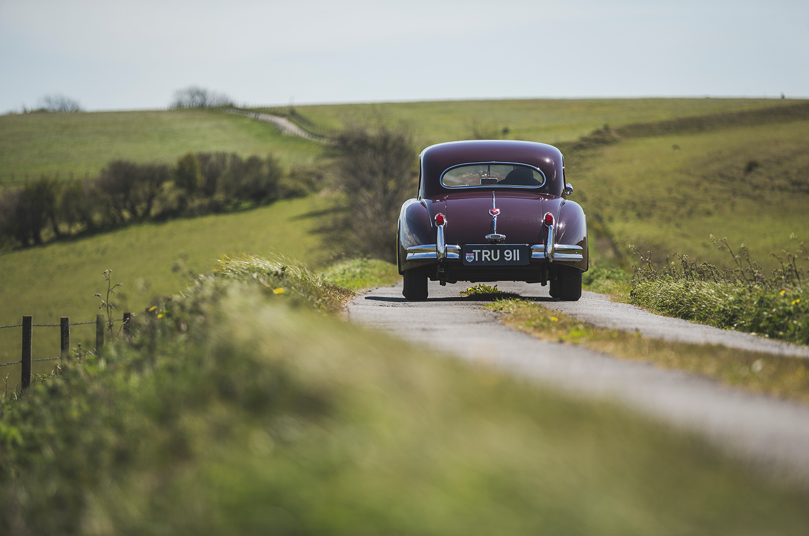 Classic & Sports Car – Restoring grandad’s Jaguar XK140