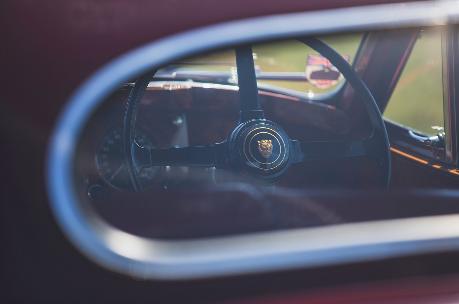 Classic & Sports Car – Restoring grandad’s Jaguar XK140