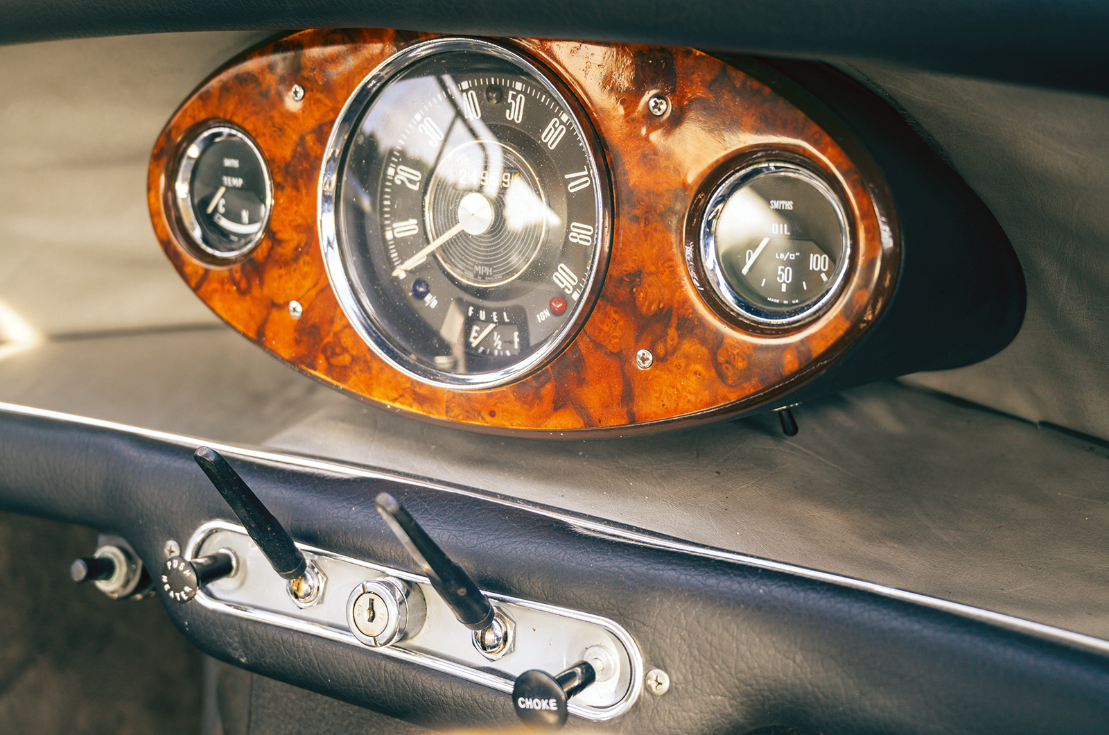 Classic & Sports Car – Wolseley Hornet vs Citroën Bijou: compacts with class