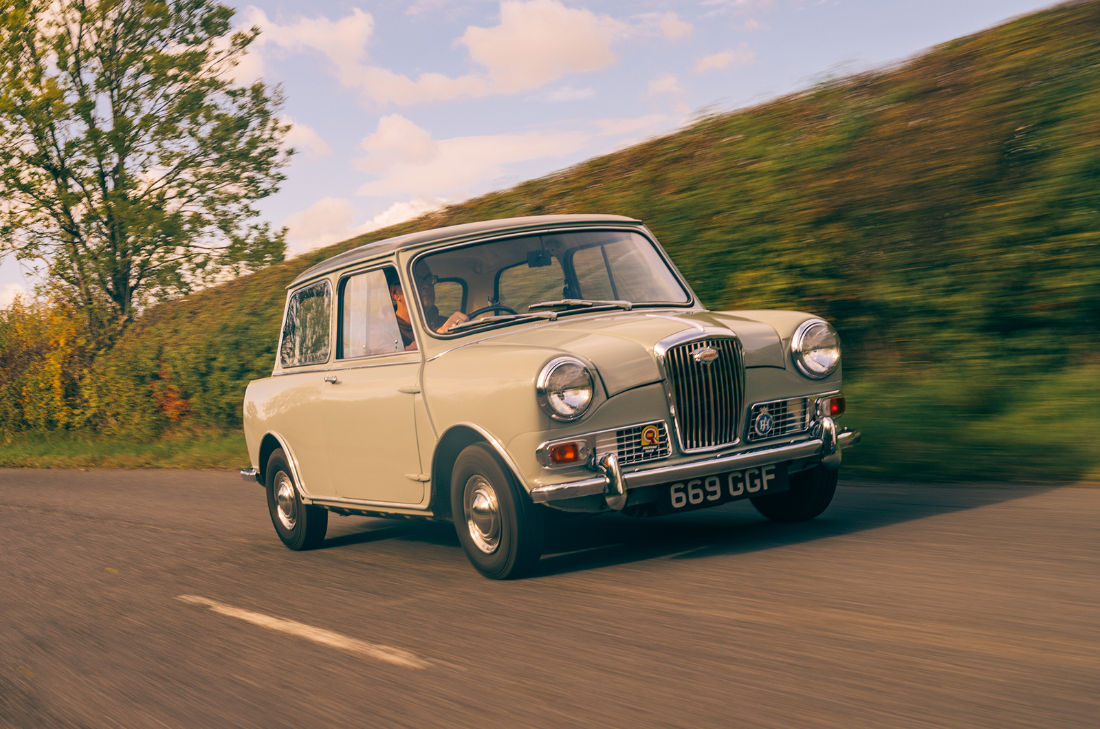 Classic & Sports Car – Wolseley Hornet vs Citroën Bijou: compacts with class