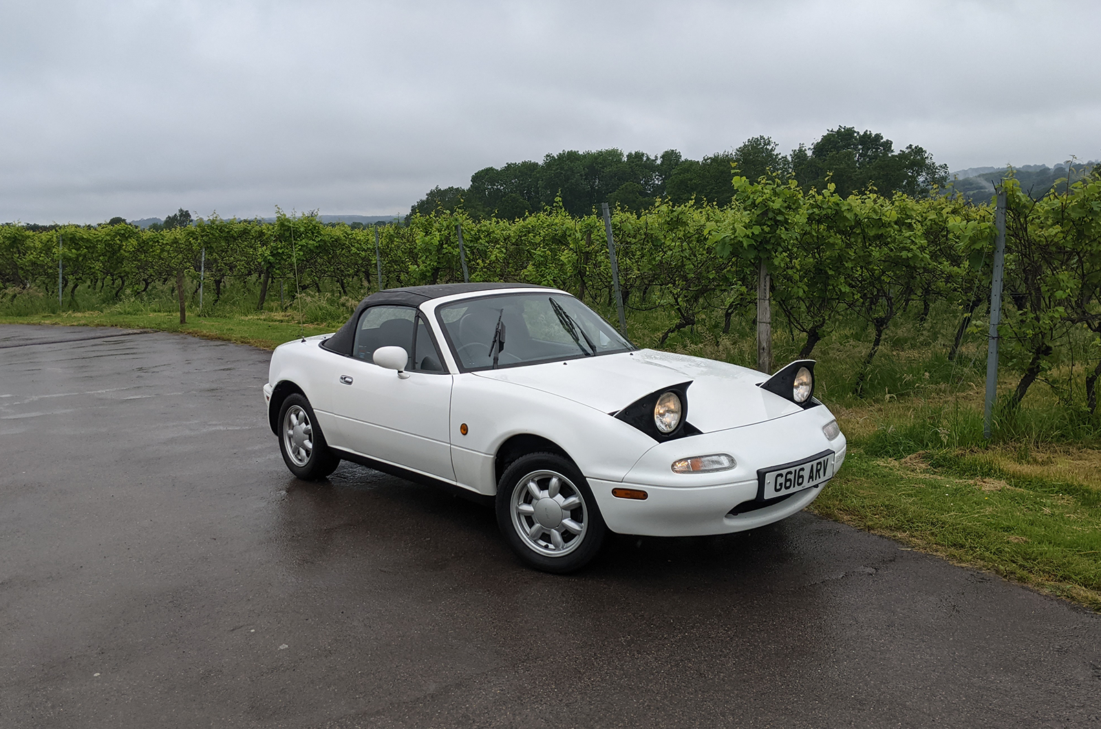 Classic & Sports Car – Mazda MX-5: a class apart