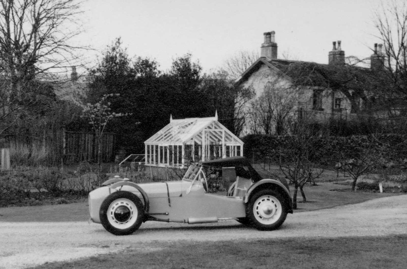 Classic & Sports Car – Founding father: Ginetta G2