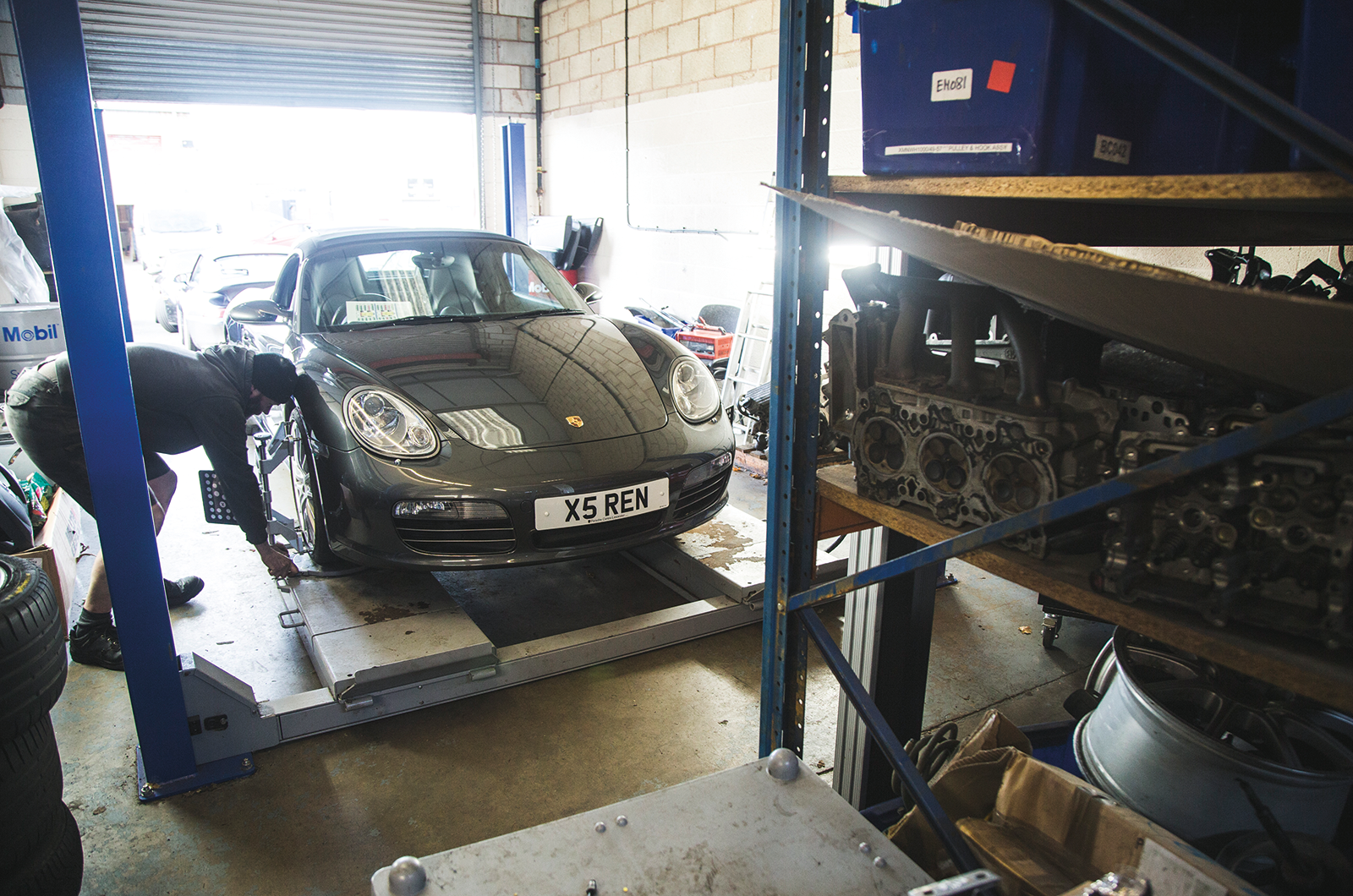 Classic & Sports Car – The specialist: Cotswold Porsche Specialists