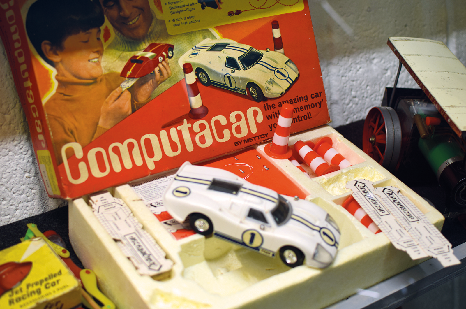 Classic & Sports Car – Classic shrine: The National Bubble and Microcar Museum