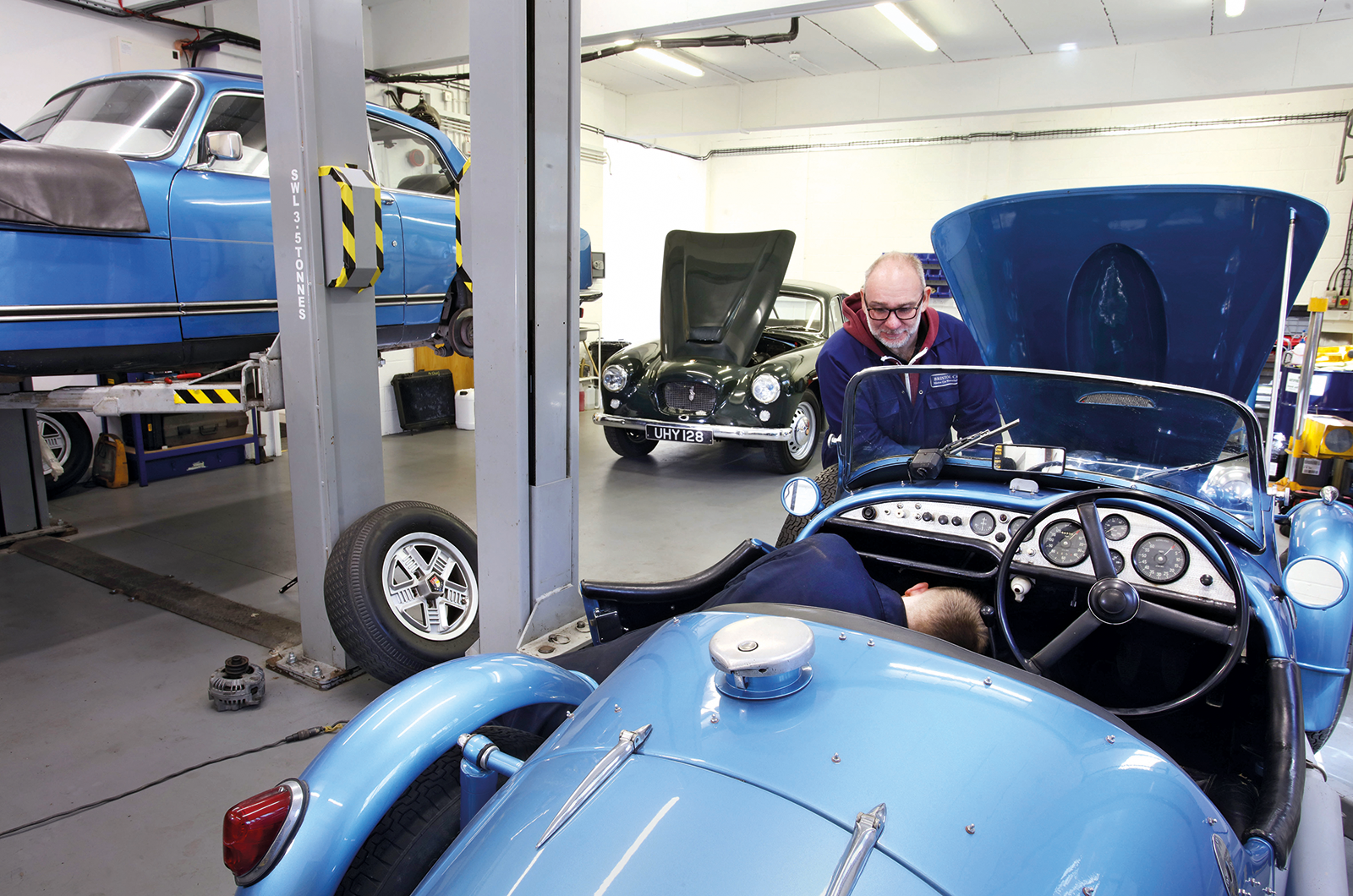 Classic & Sports Car – The specialist: Coleman Classic Cars