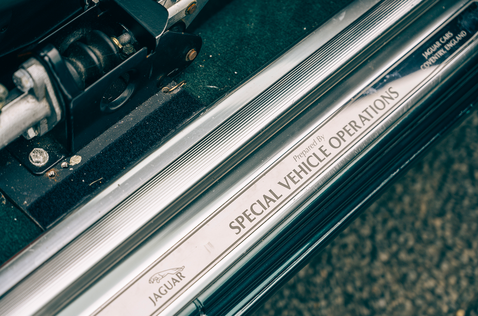 Classic & Sports Car – Big cat rescue: the Jaguar X100 at 25